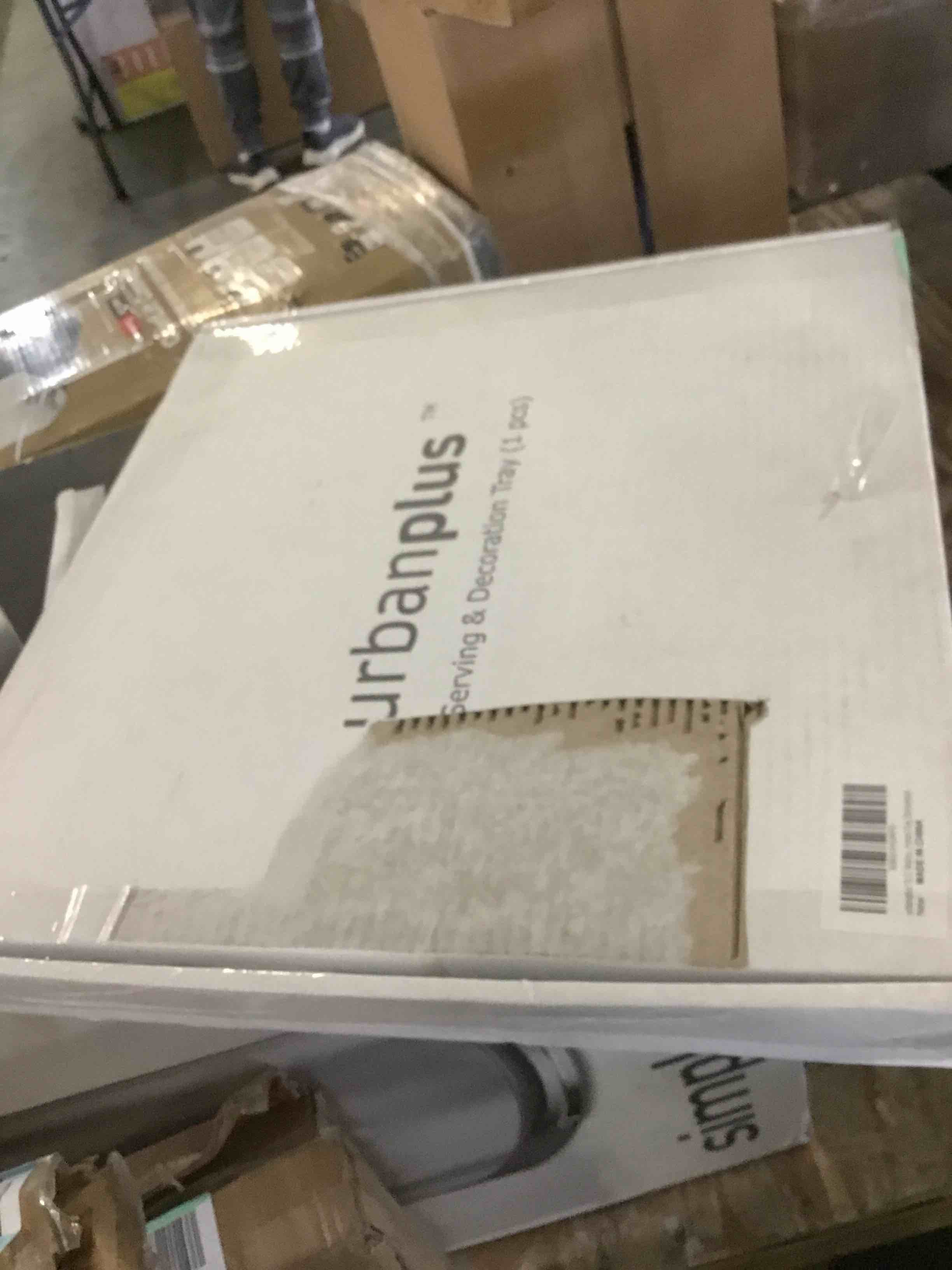 https://s3.amazonaws.com/lotting-images-prod/bidfta/RED5064110_1695390719742.jpeg