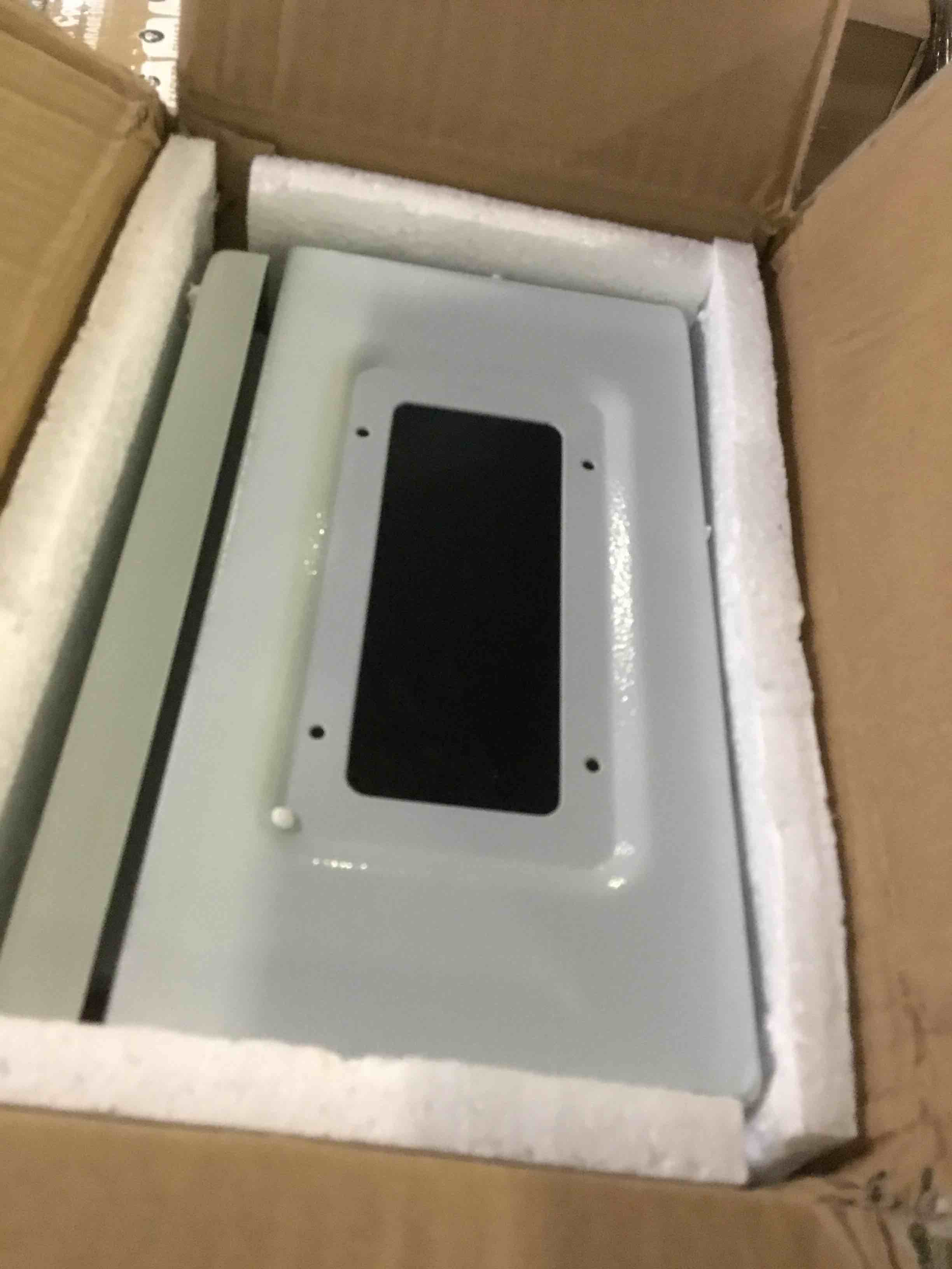 https://s3.amazonaws.com/lotting-images-prod/bidfta/RED5064113_1695392377364.jpeg