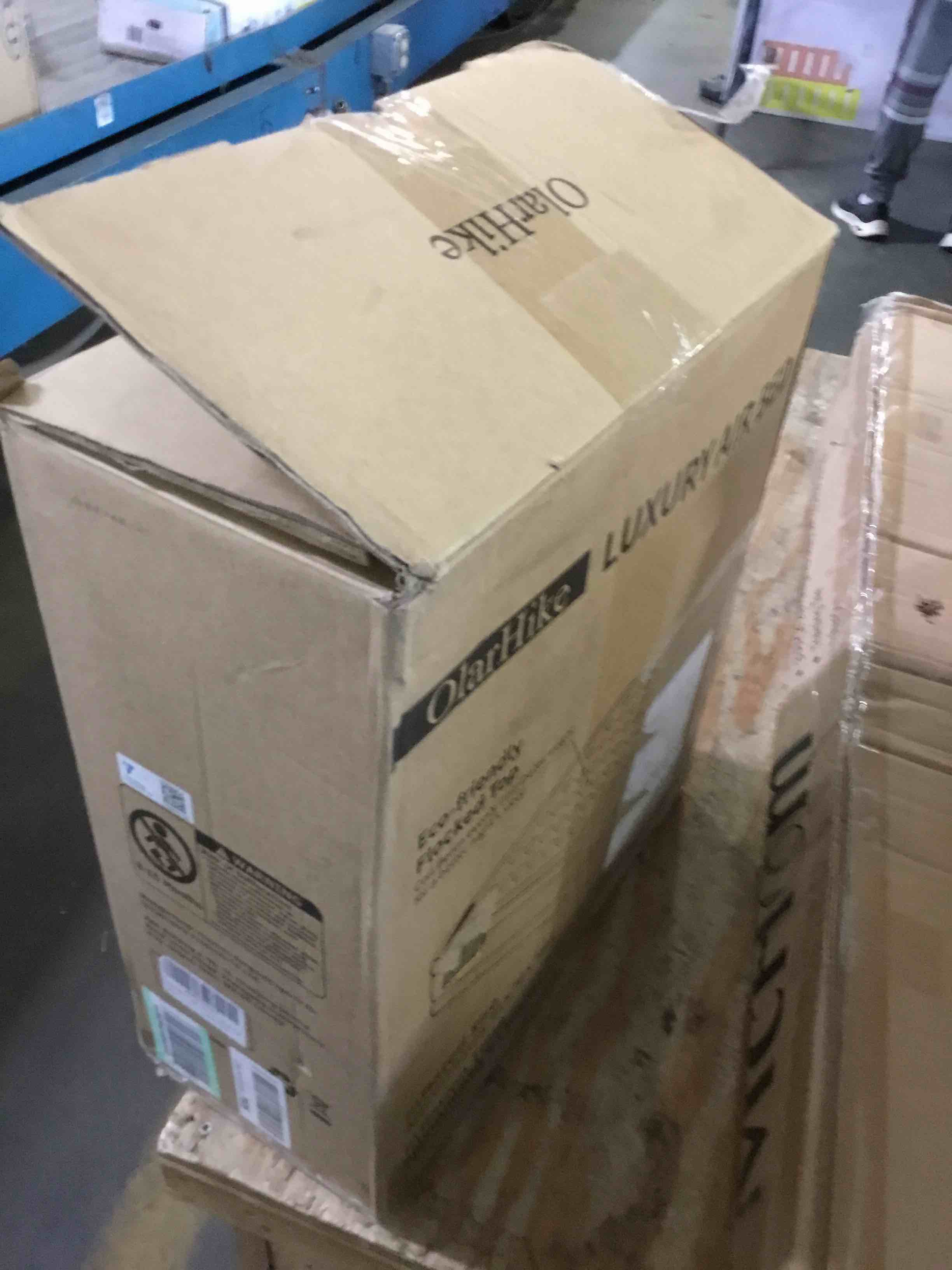 https://s3.amazonaws.com/lotting-images-prod/bidfta/RED5064126_1695394190904.jpeg