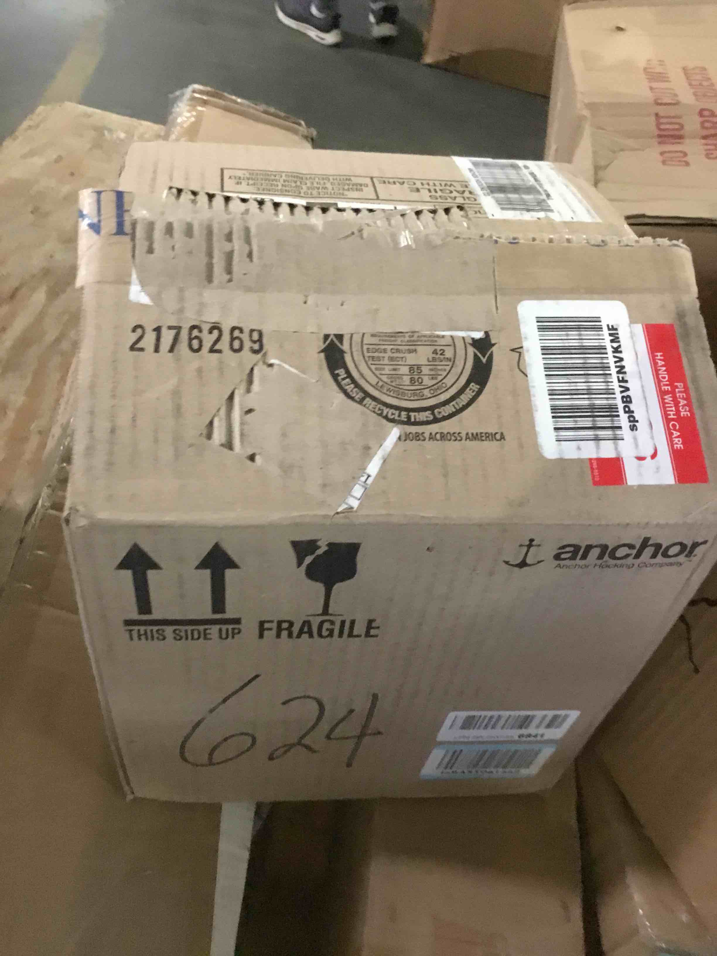 https://s3.amazonaws.com/lotting-images-prod/bidfta/RED5064127_1695394214310.jpeg