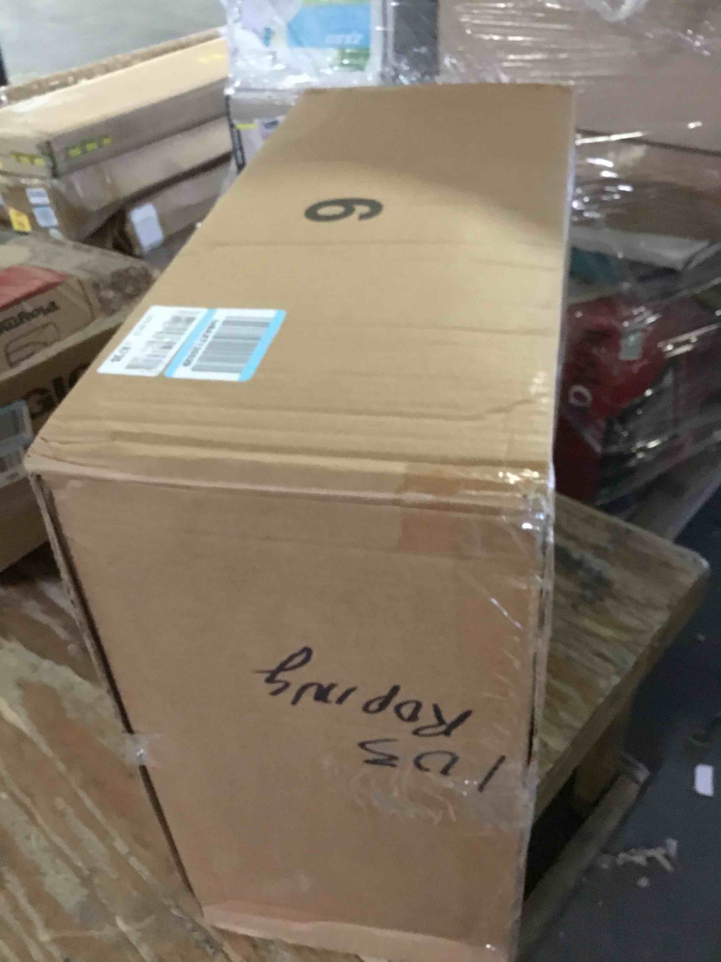 https://s3.amazonaws.com/lotting-images-prod/bidfta/RED5064207_1695408929664.jpeg