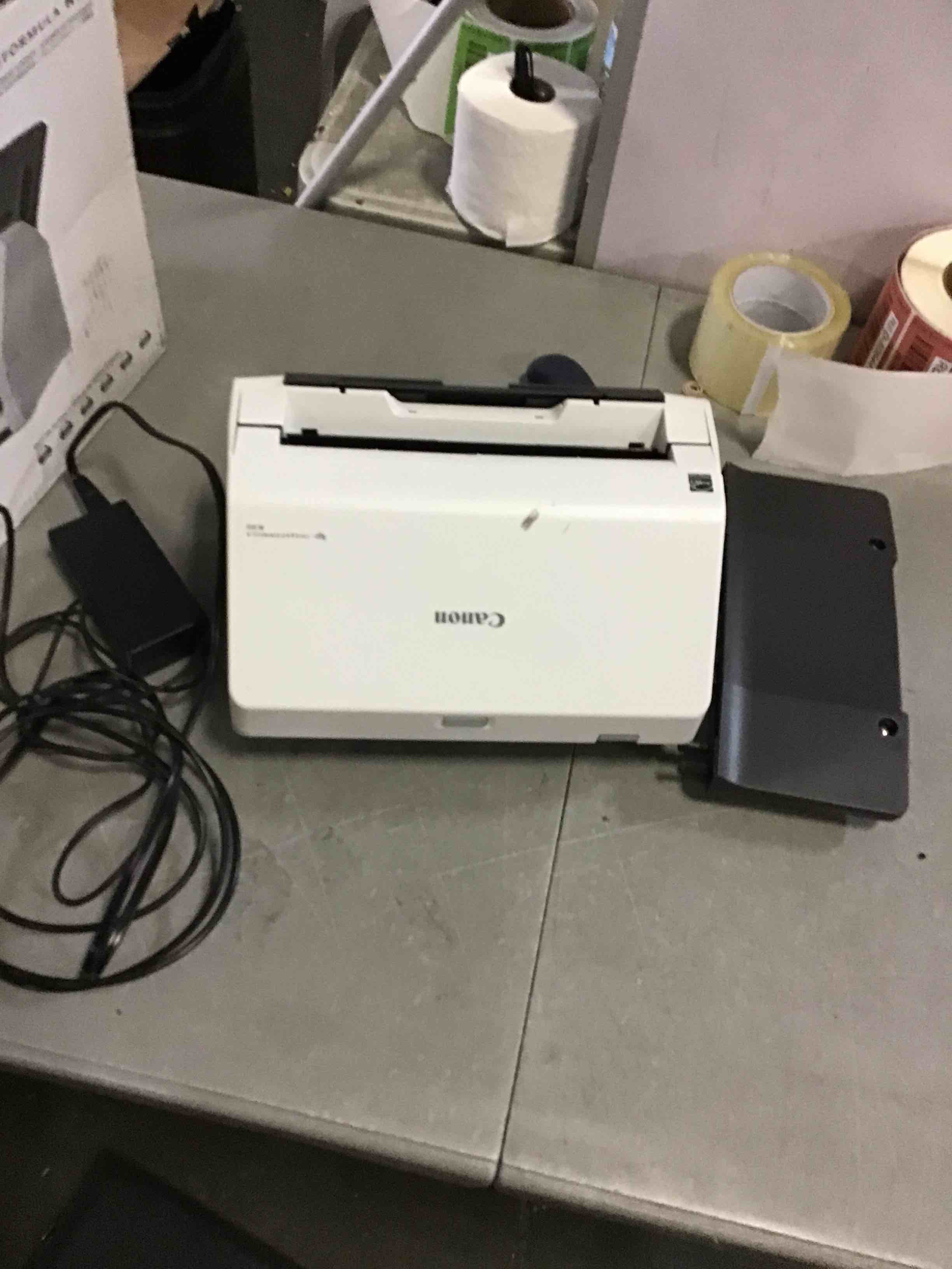 https://s3.amazonaws.com/lotting-images-prod/bidfta/RED5064471_1694183268563.jpeg