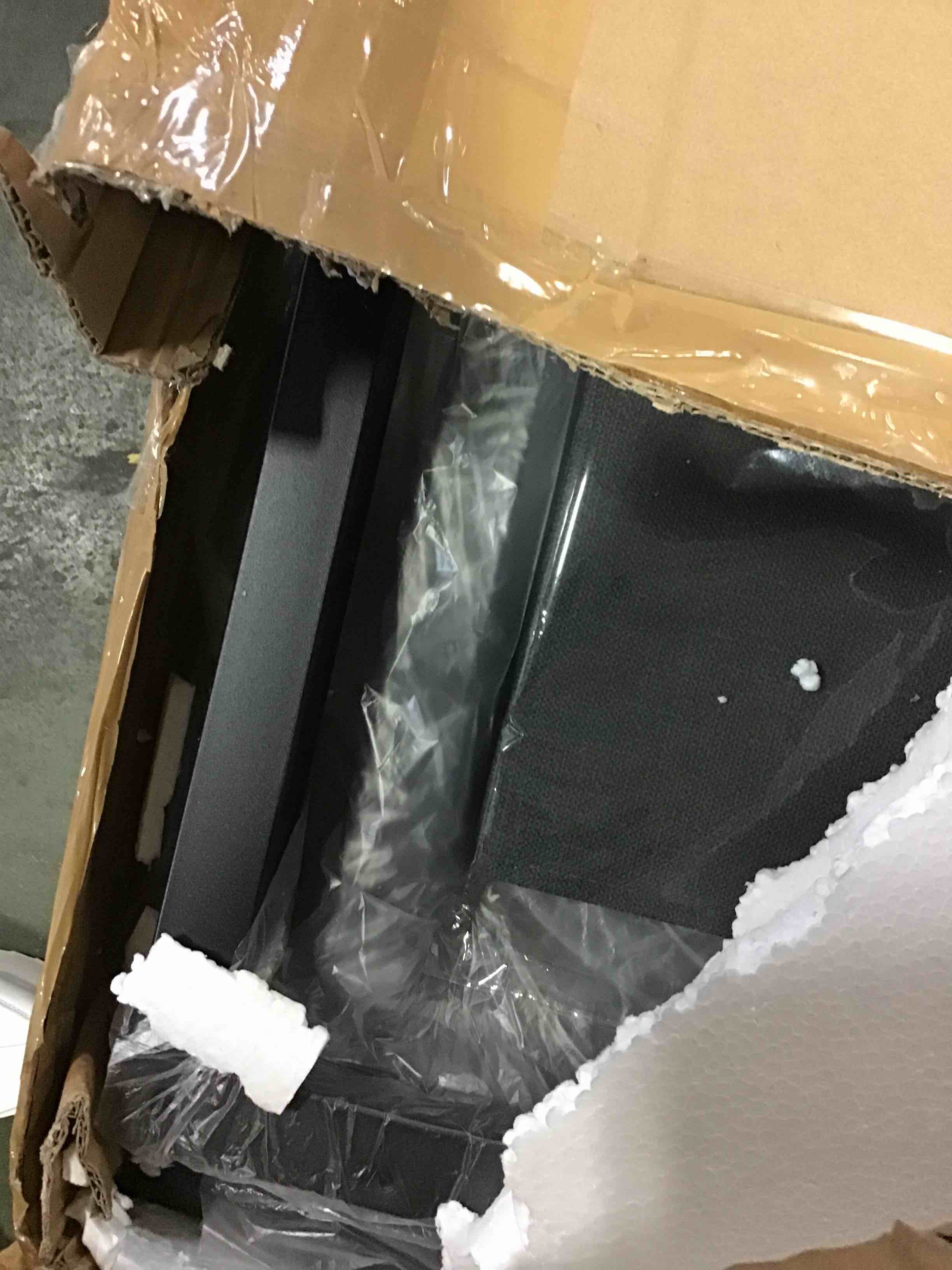 https://s3.amazonaws.com/lotting-images-prod/bidfta/RED5064622_1694523181508.jpeg