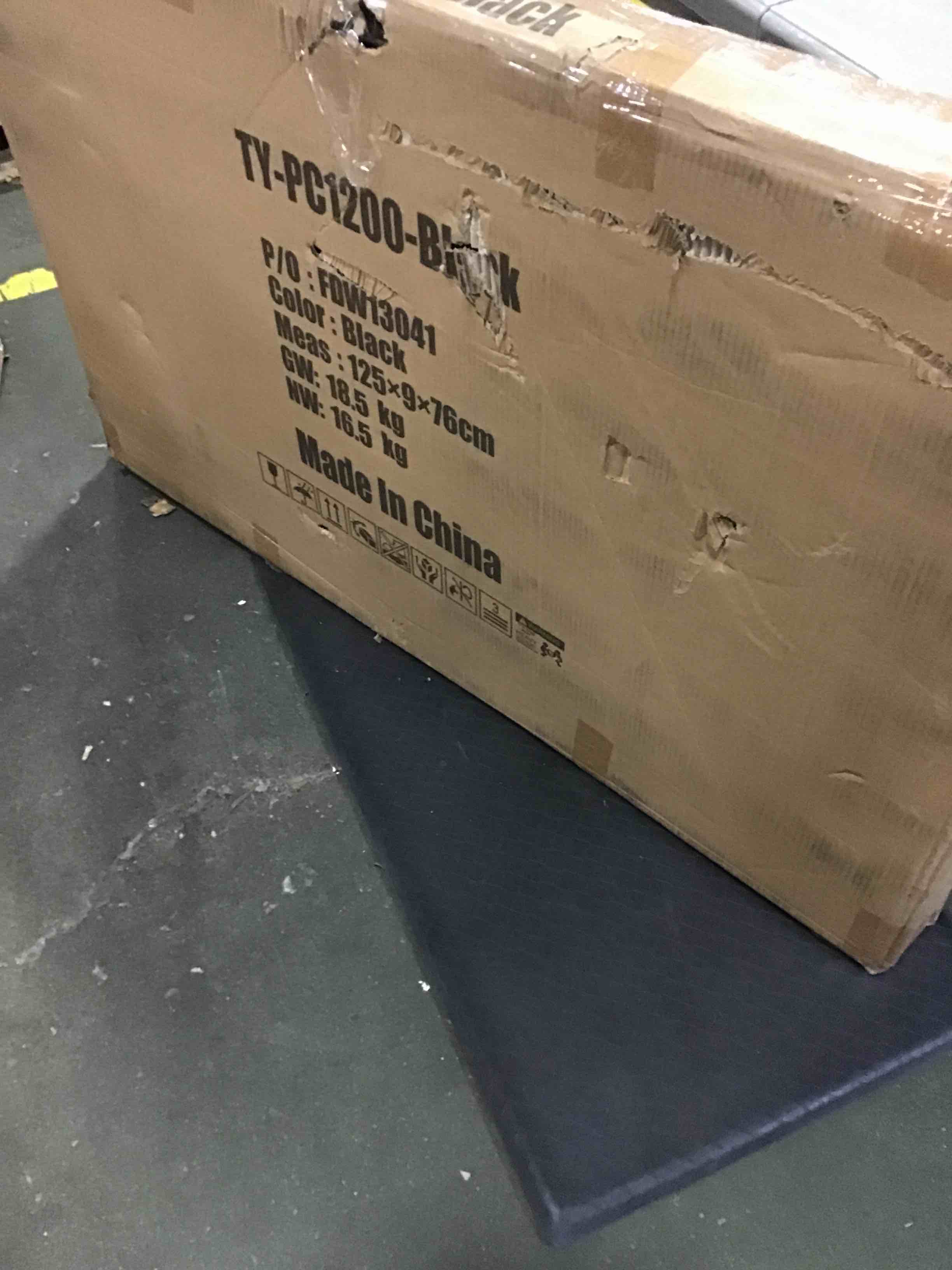 https://s3.amazonaws.com/lotting-images-prod/bidfta/RED5064642_1694528874168.jpeg