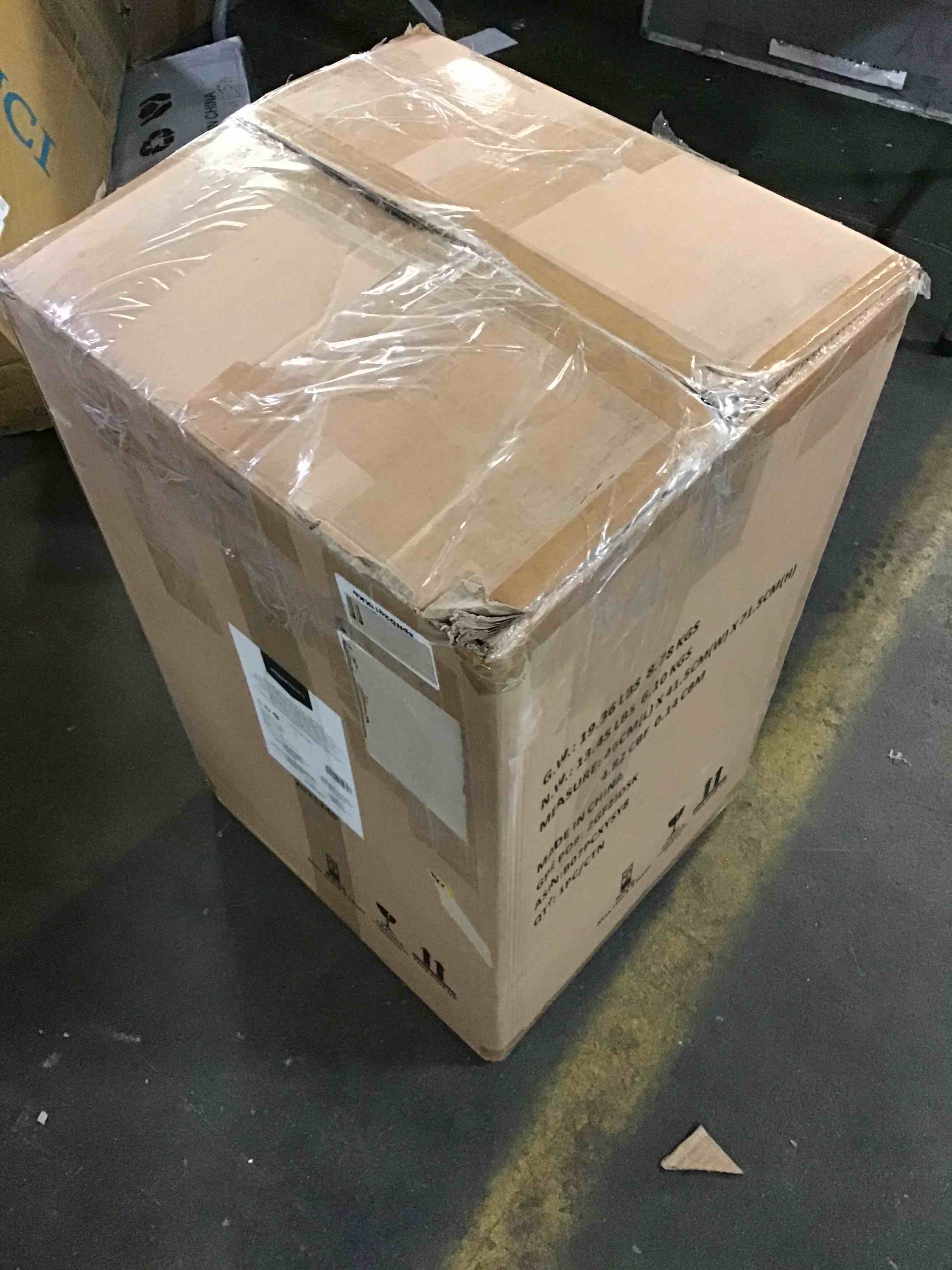 https://s3.amazonaws.com/lotting-images-prod/bidfta/RED5064861_1694698396362.jpeg