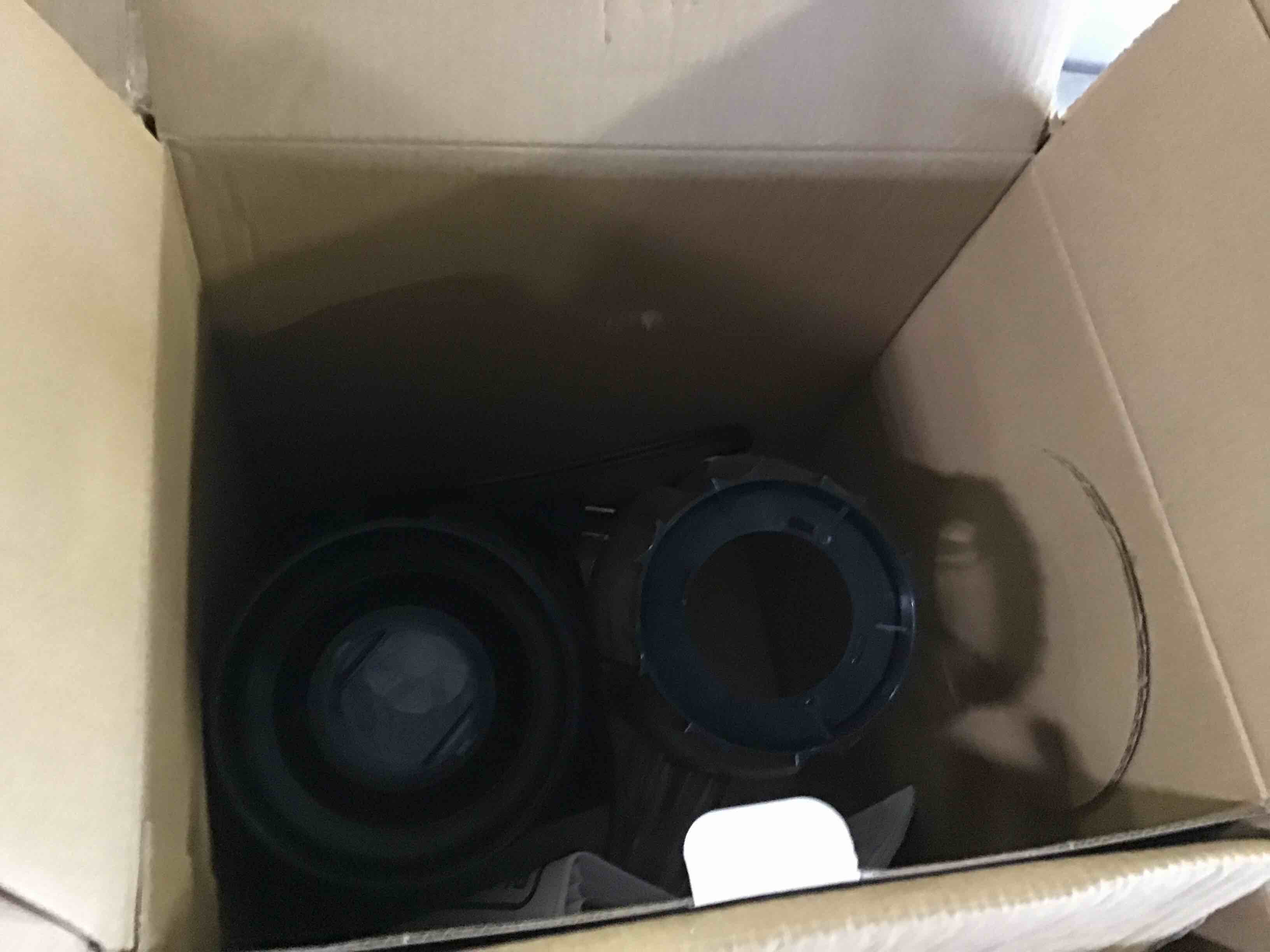 https://s3.amazonaws.com/lotting-images-prod/bidfta/RED5065189_1695393433027.jpeg