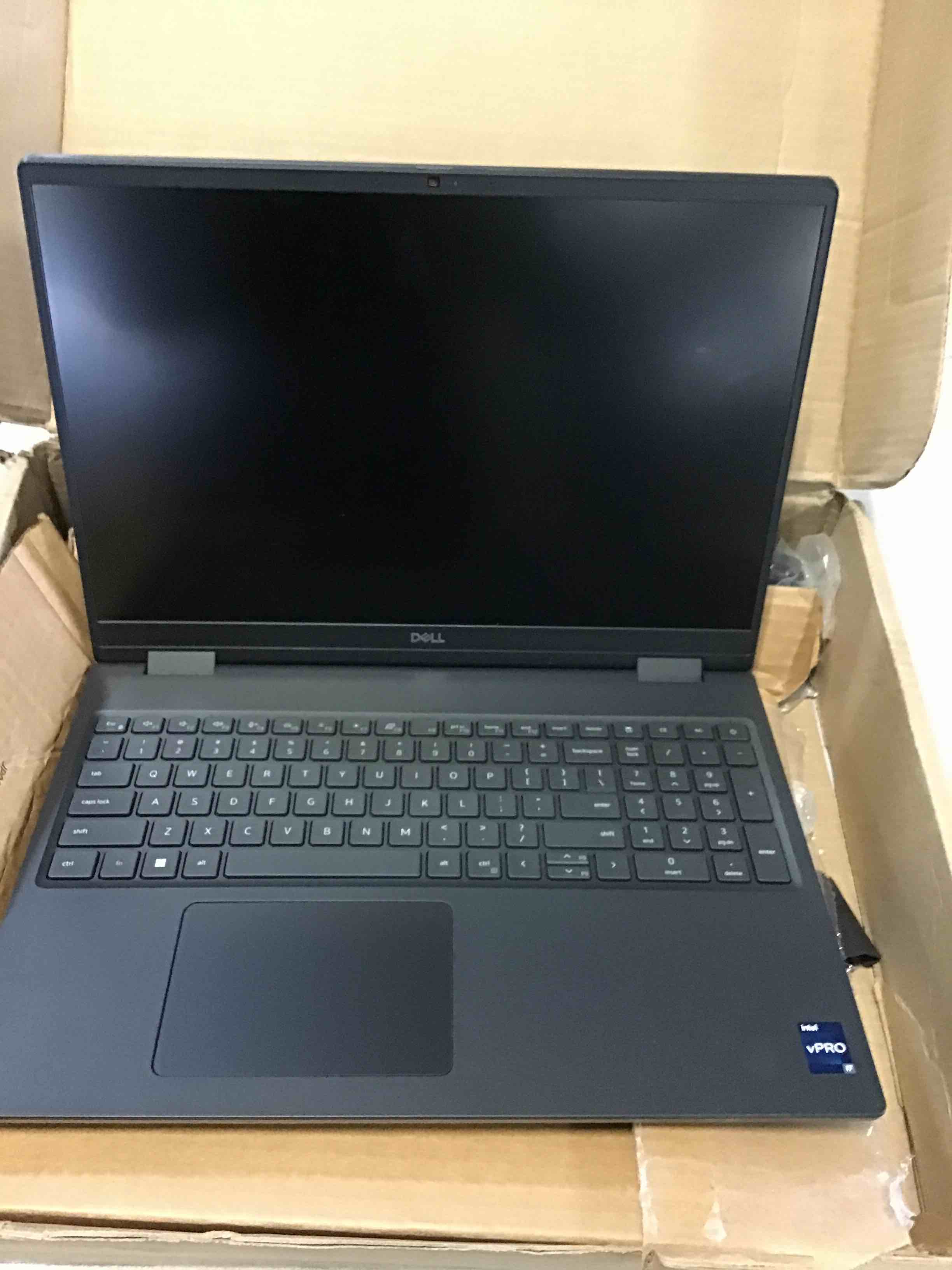 https://s3.amazonaws.com/lotting-images-prod/bidfta/RED5065356_1695670953769.jpeg