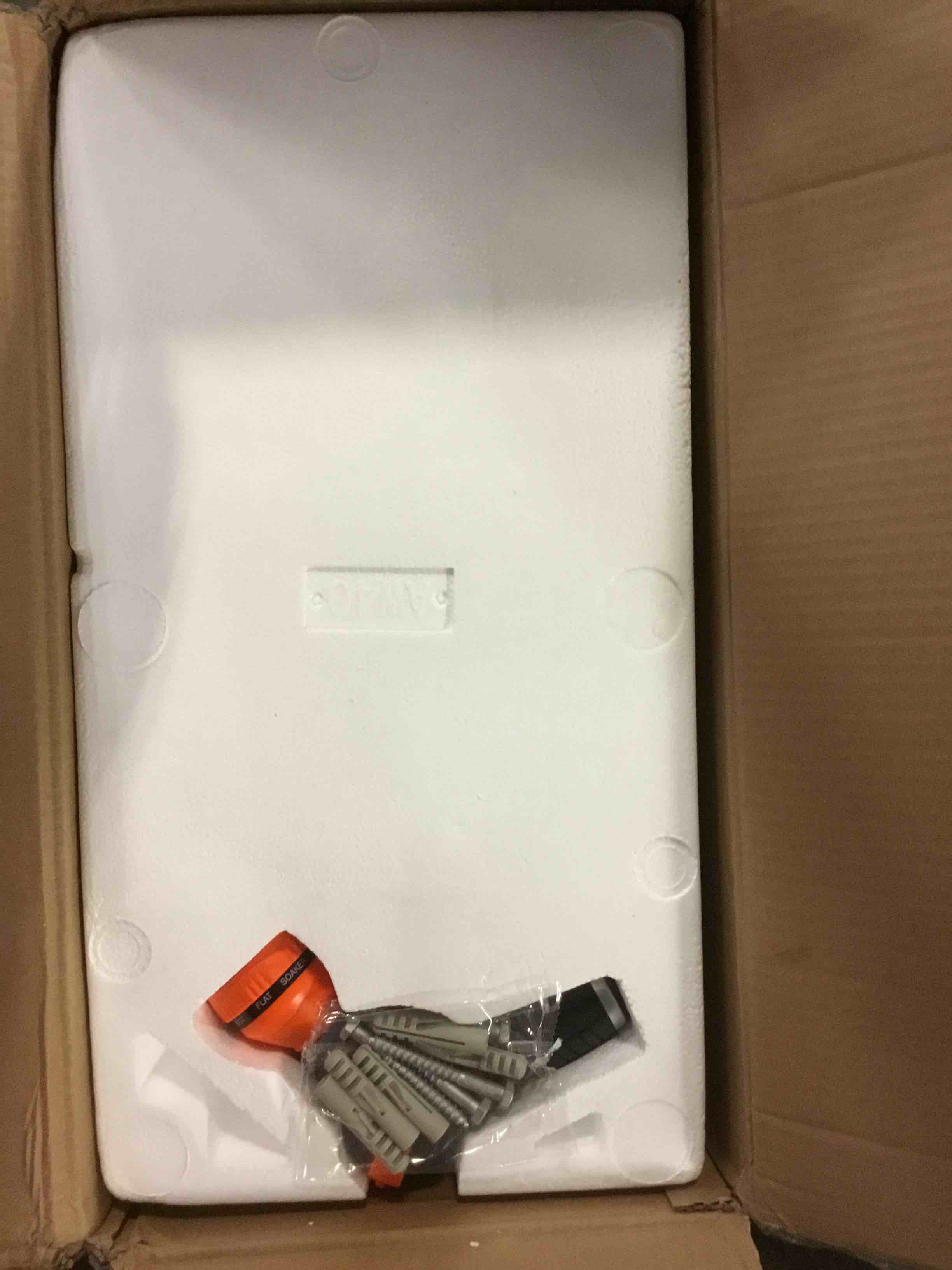 https://s3.amazonaws.com/lotting-images-prod/bidfta/RED5065452_1695822822758.jpeg