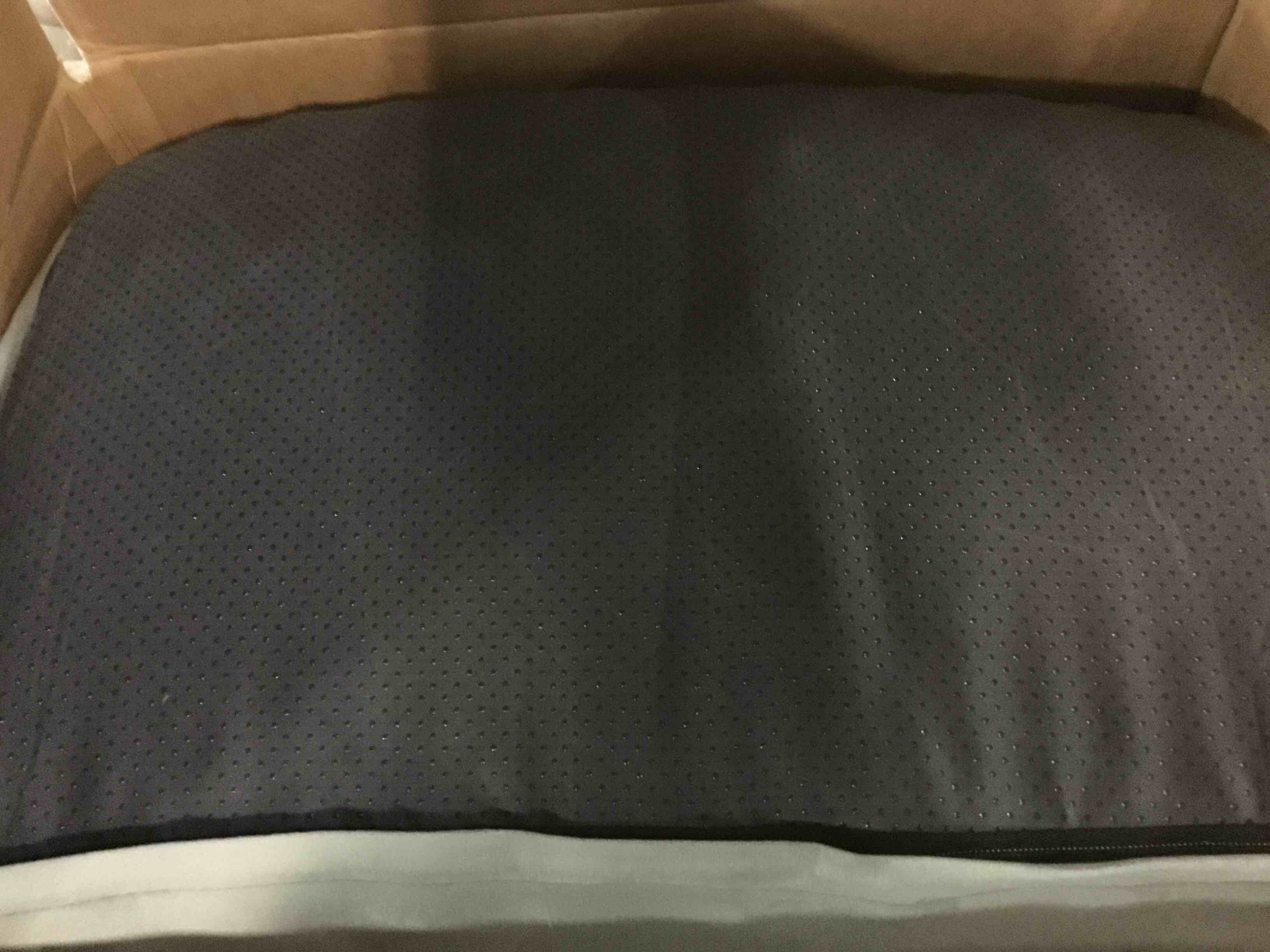 https://s3.amazonaws.com/lotting-images-prod/bidfta/RED5065485_1695828272404.jpeg