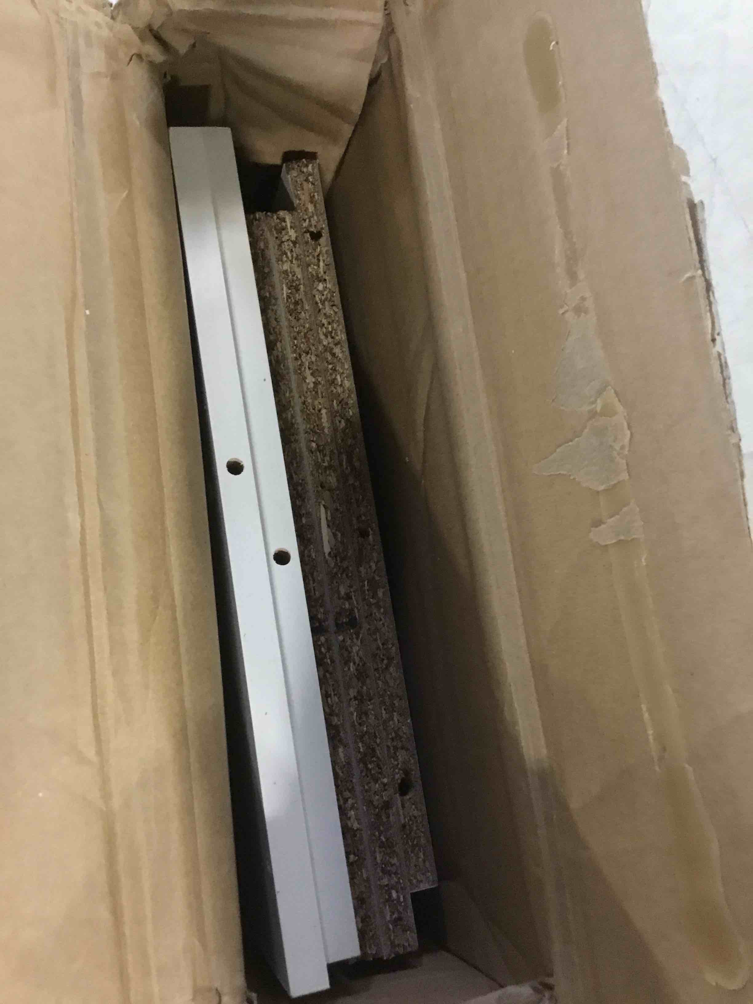 https://s3.amazonaws.com/lotting-images-prod/bidfta/RED5065685_1695918757423.jpeg