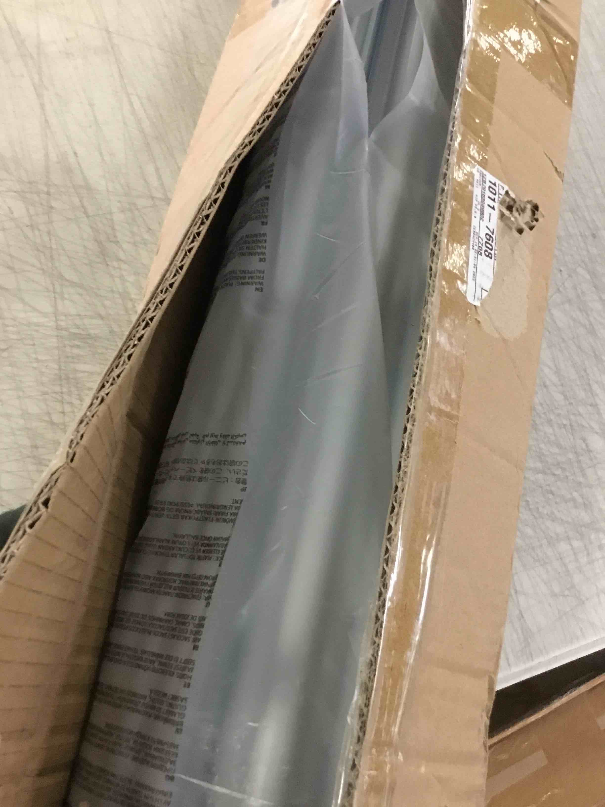 https://s3.amazonaws.com/lotting-images-prod/bidfta/RED5065873_1696001429977.jpeg