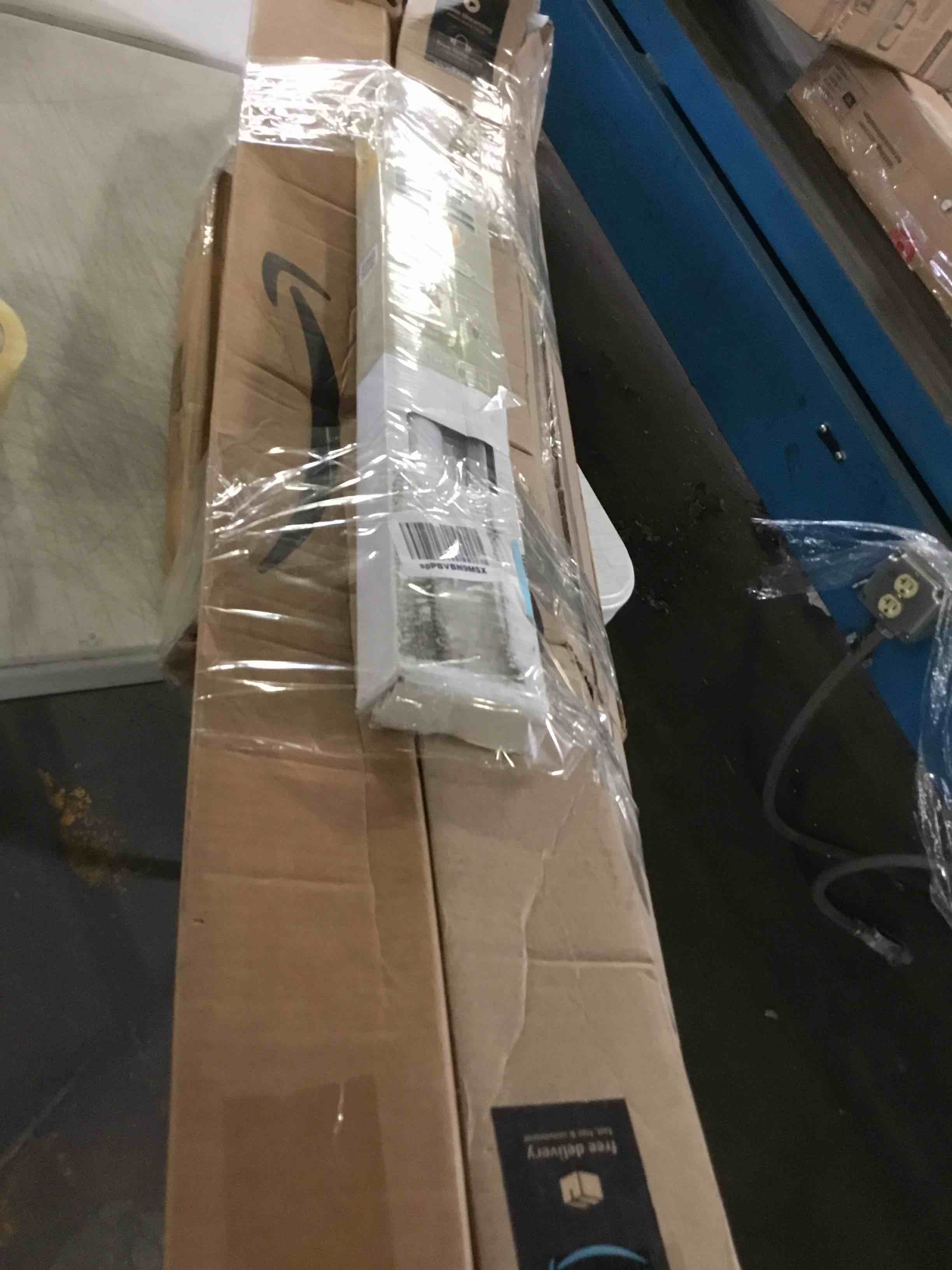 https://s3.amazonaws.com/lotting-images-prod/bidfta/RED5065937_1696016980917.jpeg