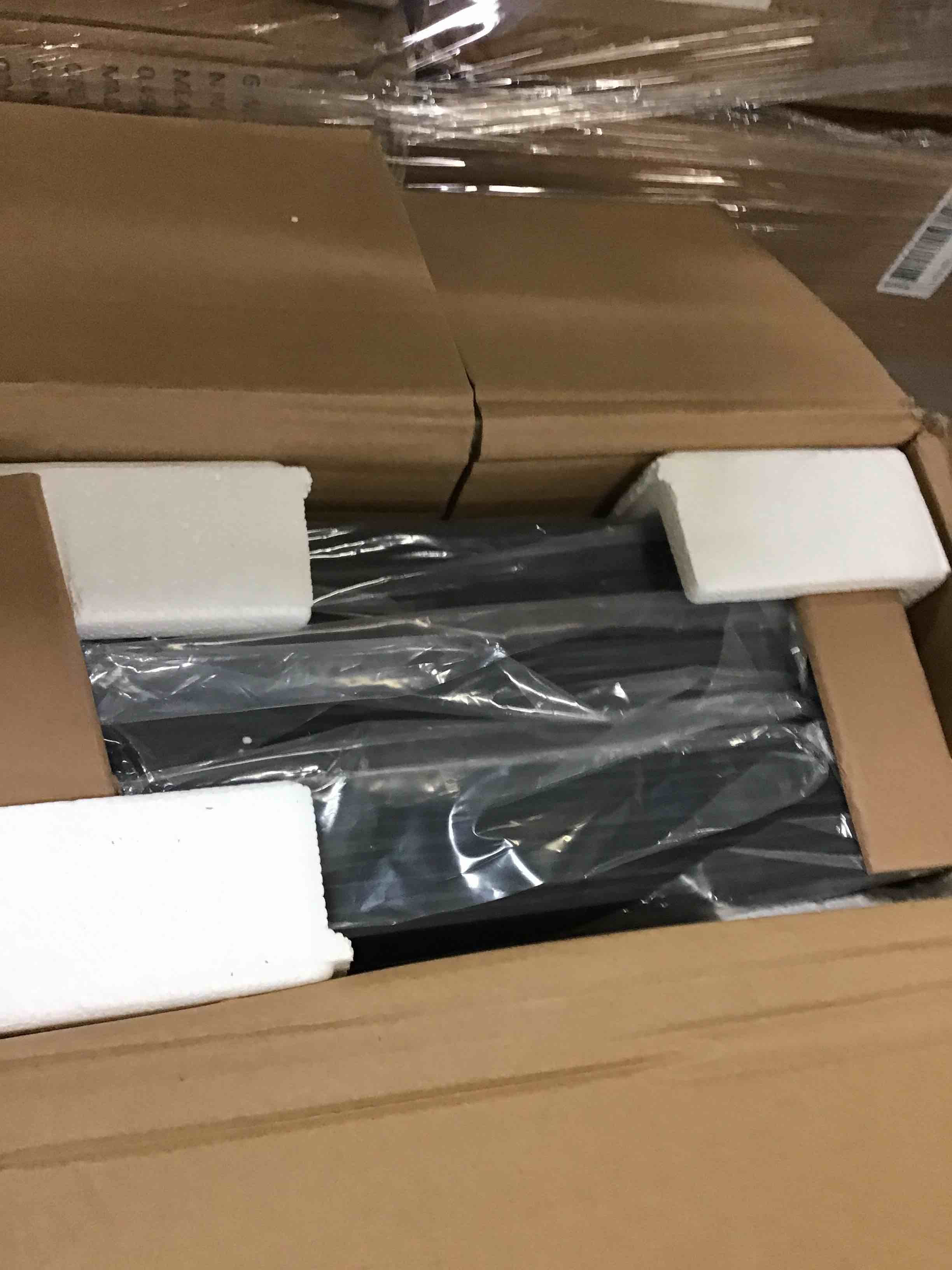 https://s3.amazonaws.com/lotting-images-prod/bidfta/RED5066100_1694882097456.jpeg