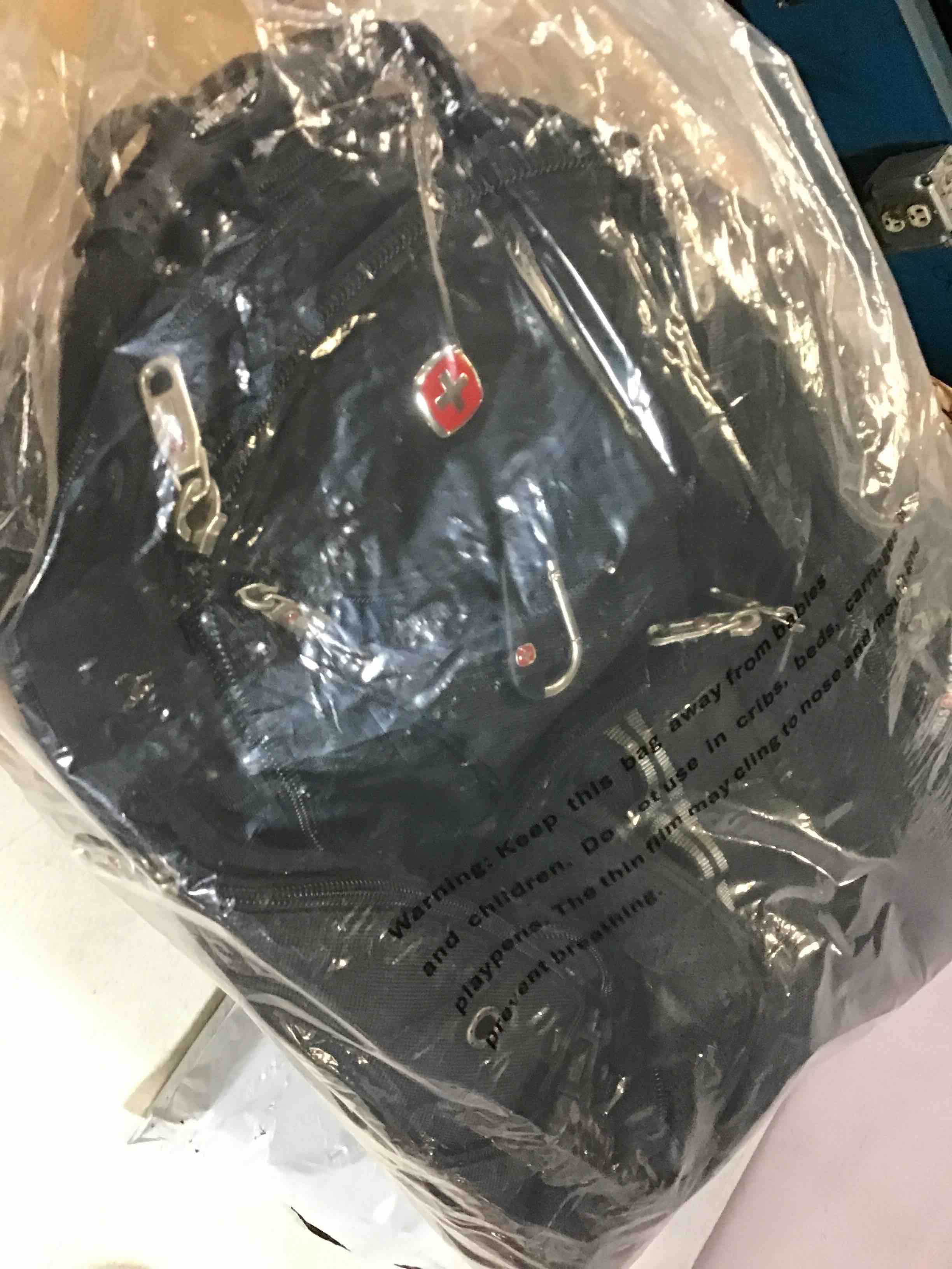 https://s3.amazonaws.com/lotting-images-prod/bidfta/RED5066102_1694882262045.jpeg