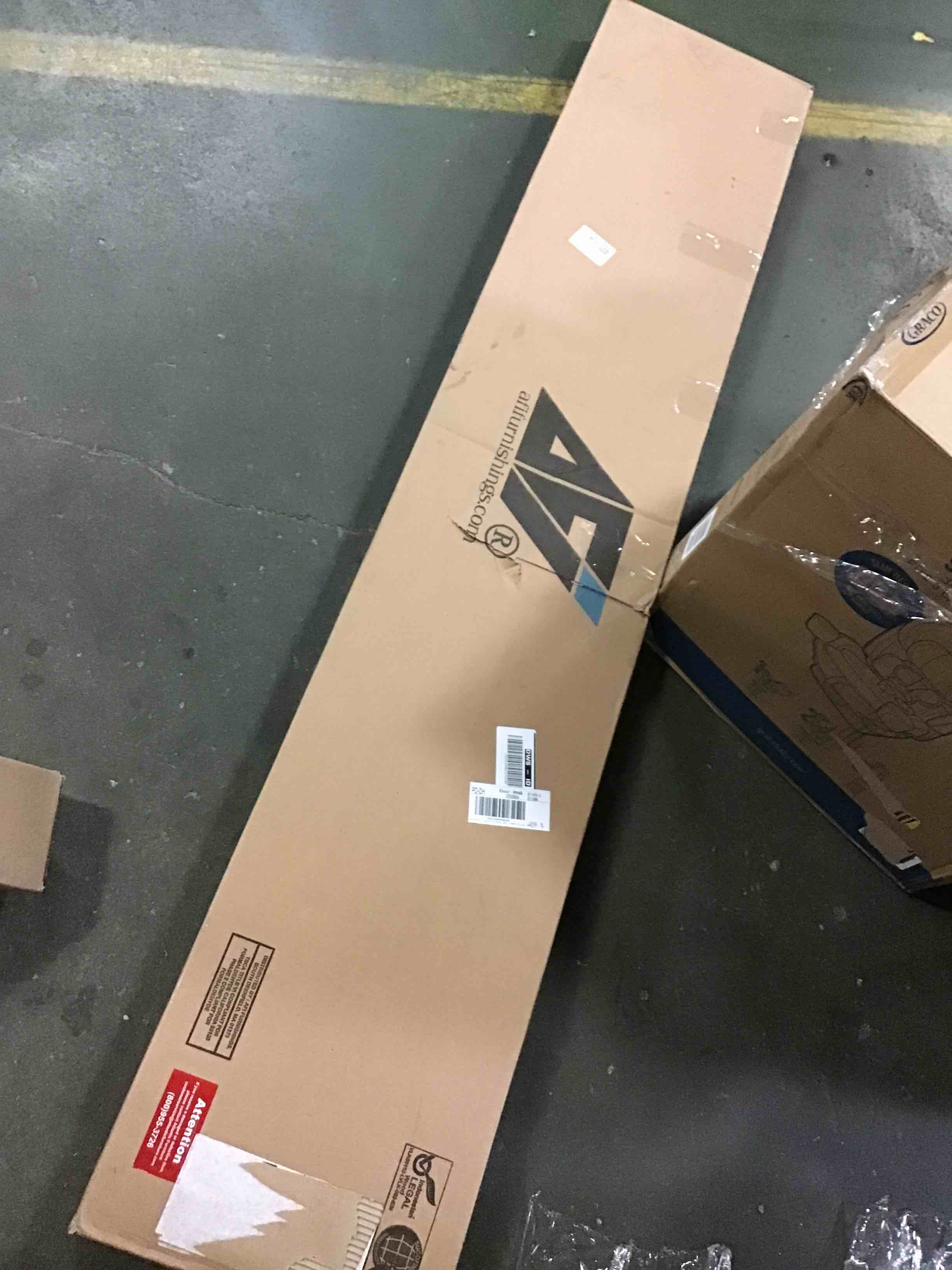 https://s3.amazonaws.com/lotting-images-prod/bidfta/RED5066457_1695383632734.jpeg