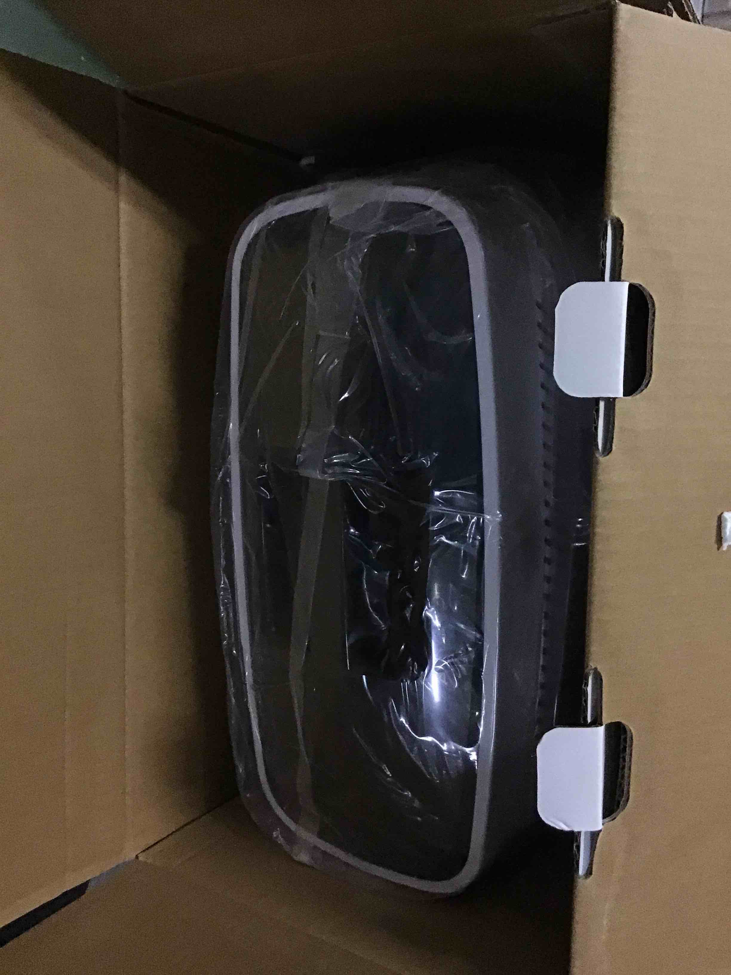 https://s3.amazonaws.com/lotting-images-prod/bidfta/RED5066725_1695663845523.jpeg