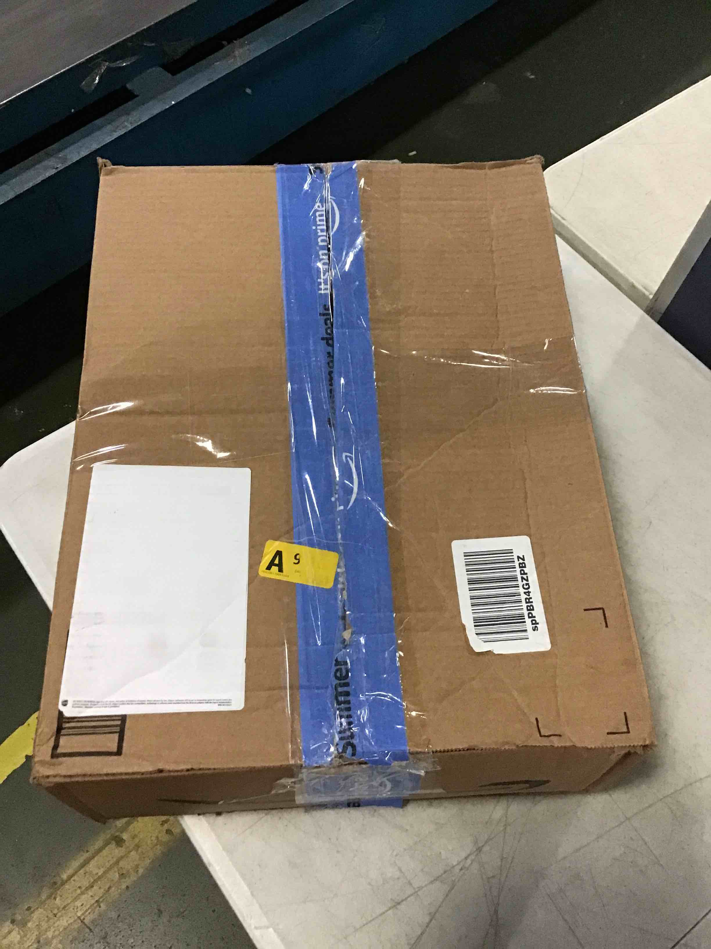 https://s3.amazonaws.com/lotting-images-prod/bidfta/RED5066743_1695666070069.jpeg