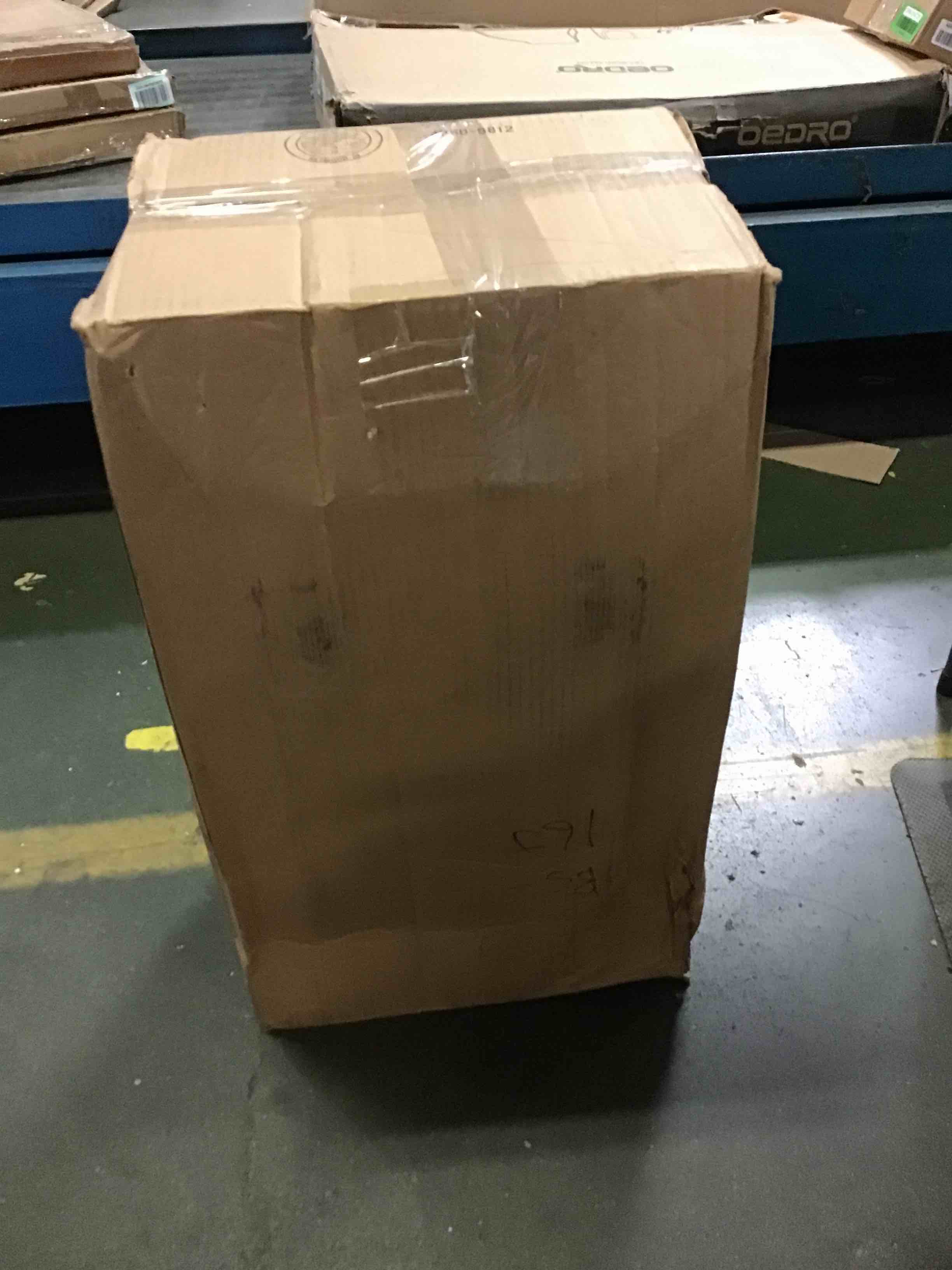 https://s3.amazonaws.com/lotting-images-prod/bidfta/RED5066790_1695673600841.jpeg