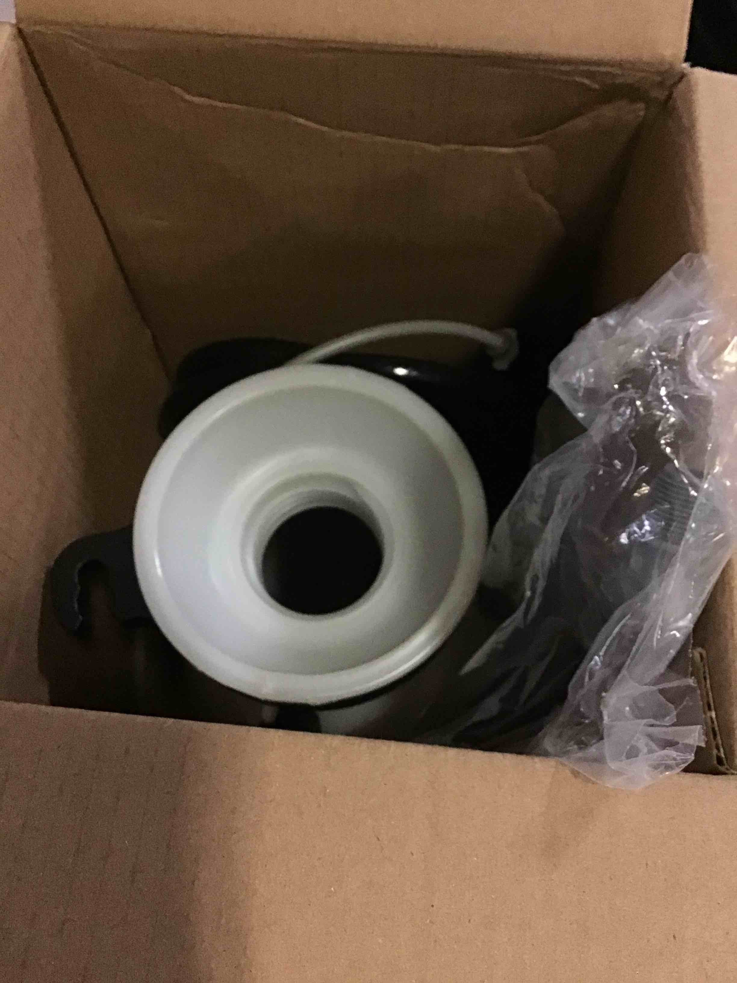 https://s3.amazonaws.com/lotting-images-prod/bidfta/RED5066823_1695731271012.jpeg