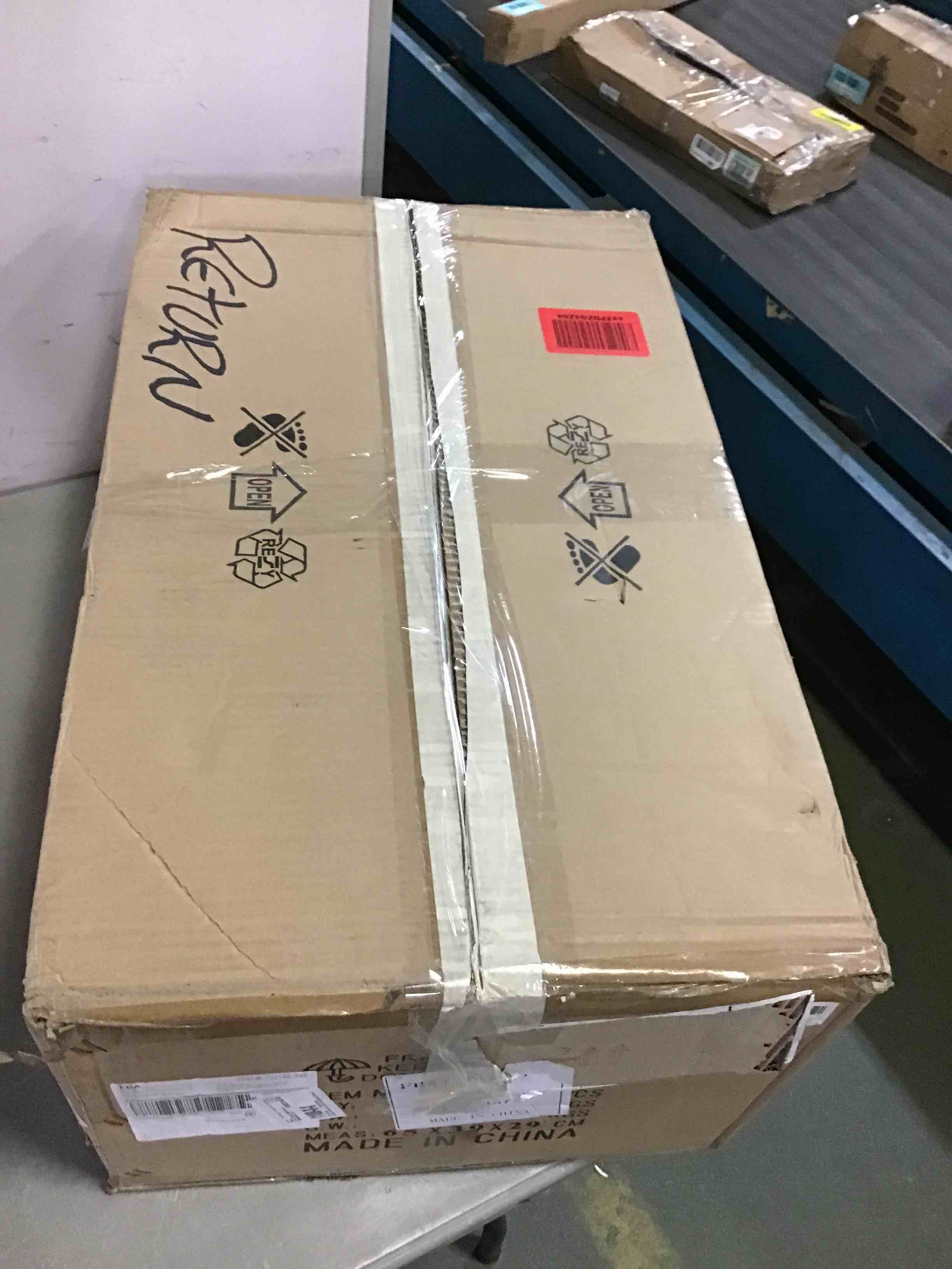 https://s3.amazonaws.com/lotting-images-prod/bidfta/RED5066824_1695731386792.jpeg