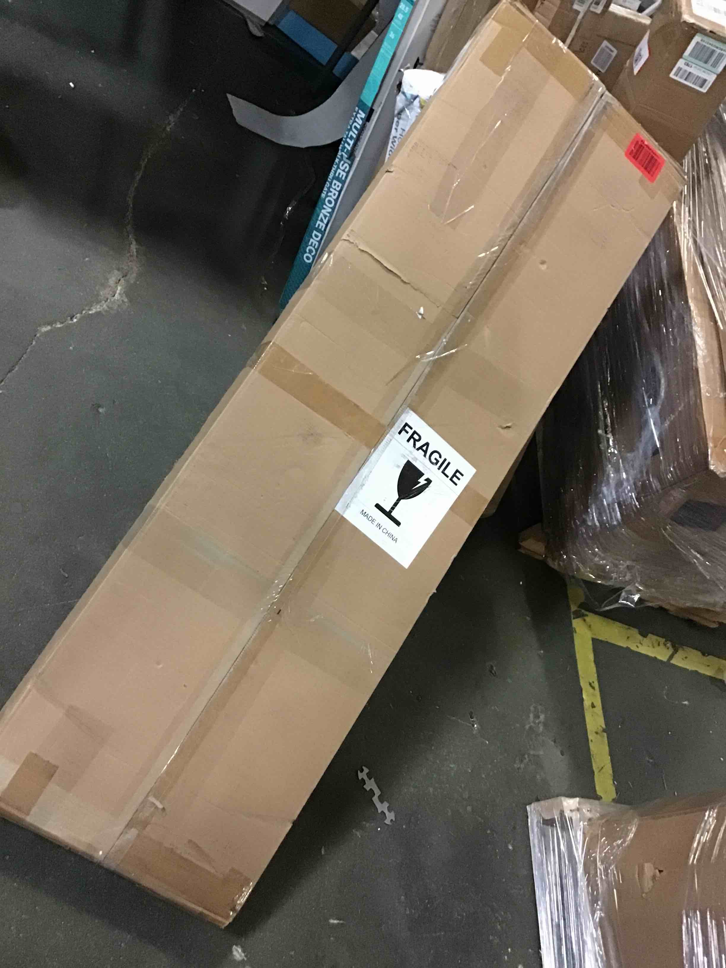 https://s3.amazonaws.com/lotting-images-prod/bidfta/RED5066981_1695816085574.jpeg