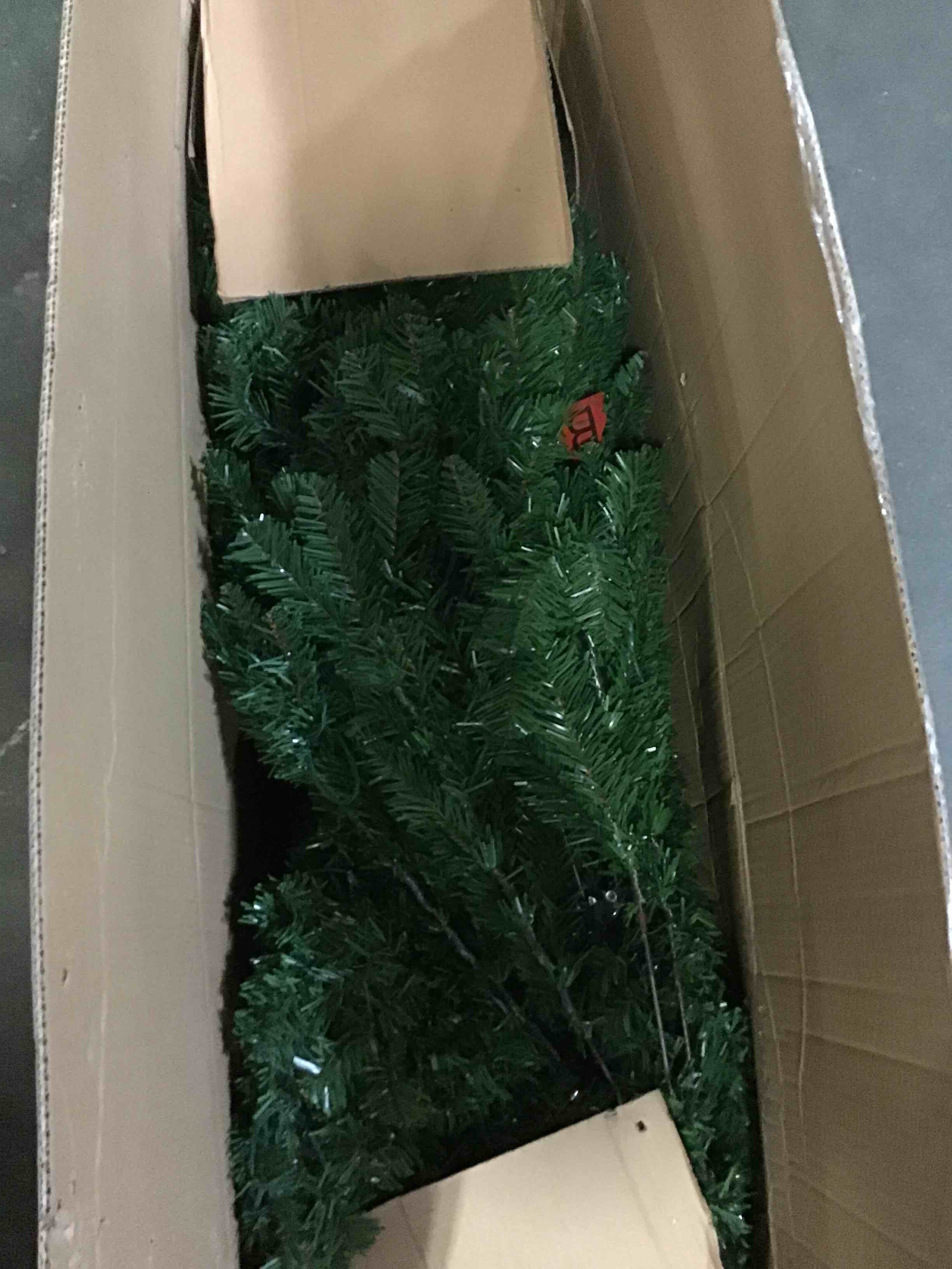 https://s3.amazonaws.com/lotting-images-prod/bidfta/RED5067007_1695820596183.jpeg