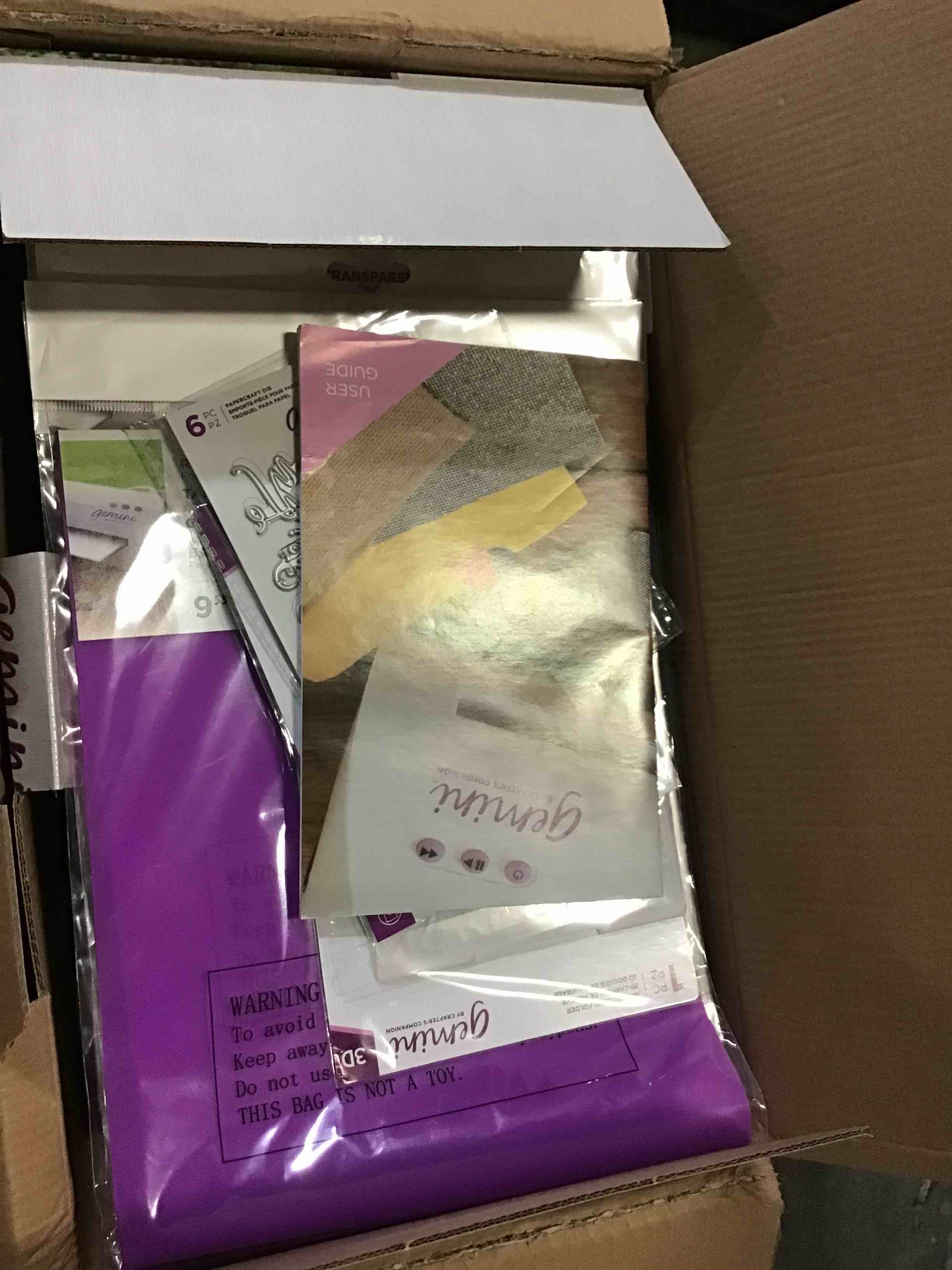 https://s3.amazonaws.com/lotting-images-prod/bidfta/RED5067036_1695826204310.jpeg