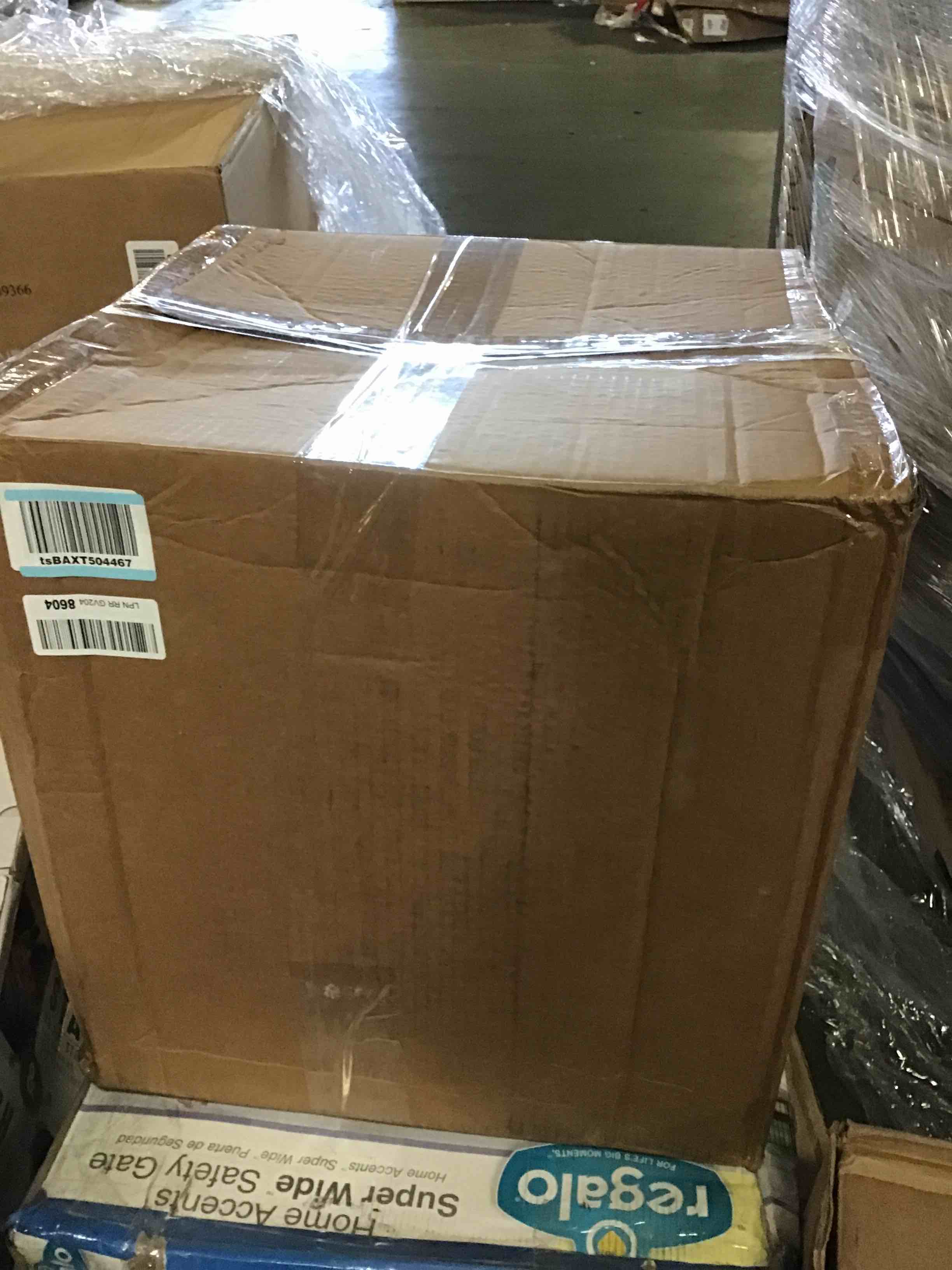 https://s3.amazonaws.com/lotting-images-prod/bidfta/RED5069511_1694620476734.jpeg