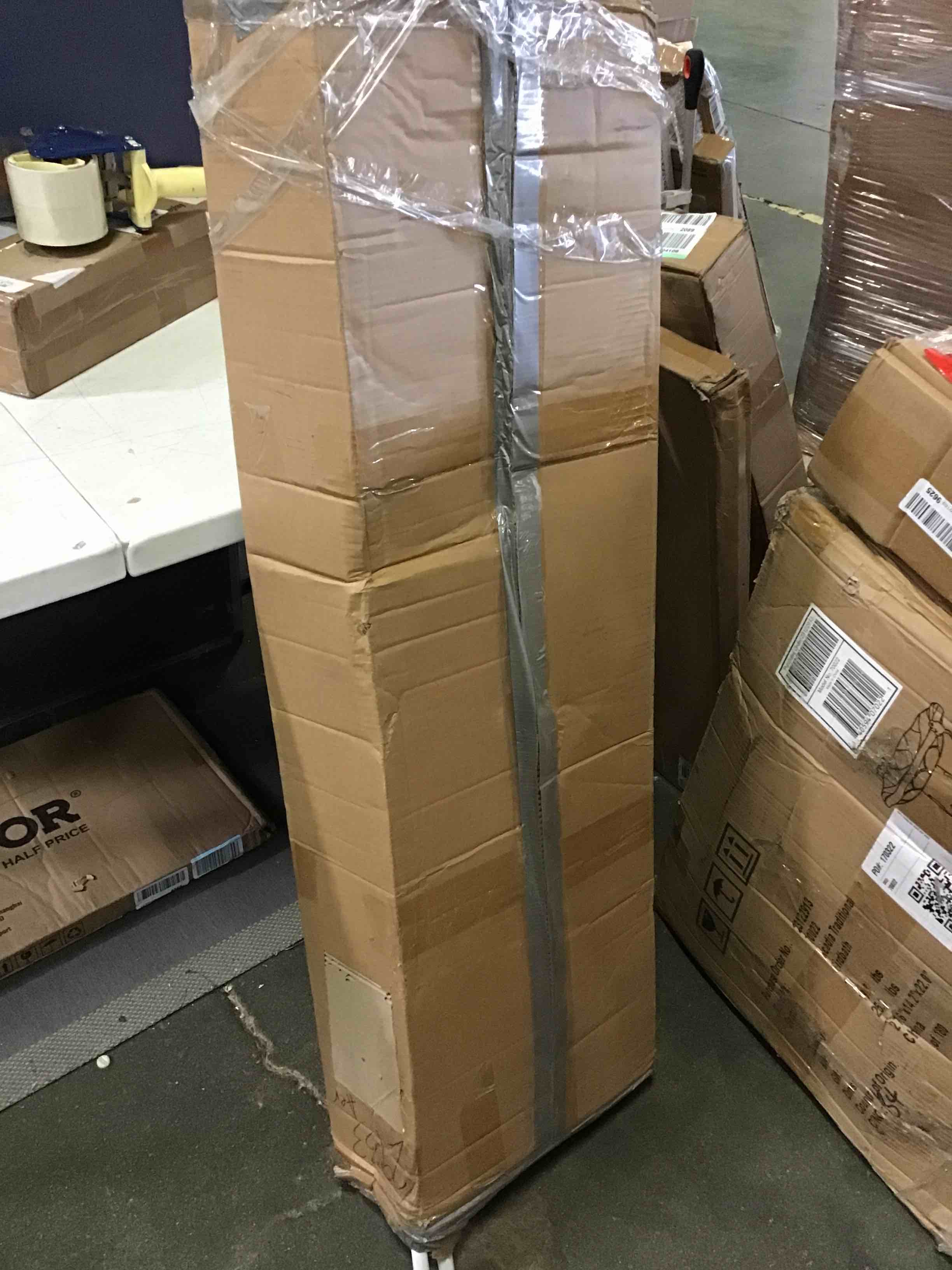 https://s3.amazonaws.com/lotting-images-prod/bidfta/RED5069526_1694622258449.jpeg