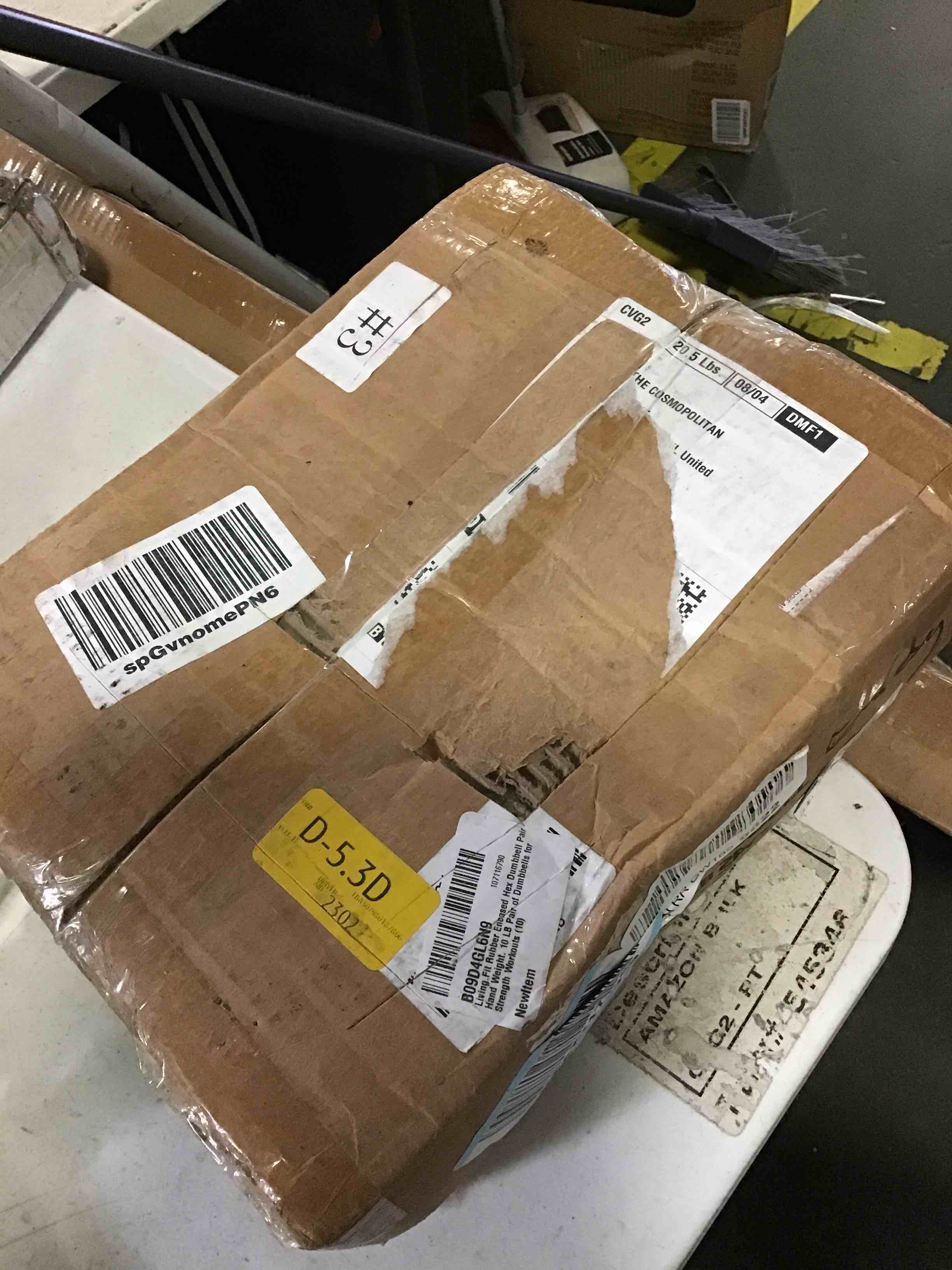 https://s3.amazonaws.com/lotting-images-prod/bidfta/RED5069550_1694628588445.jpeg