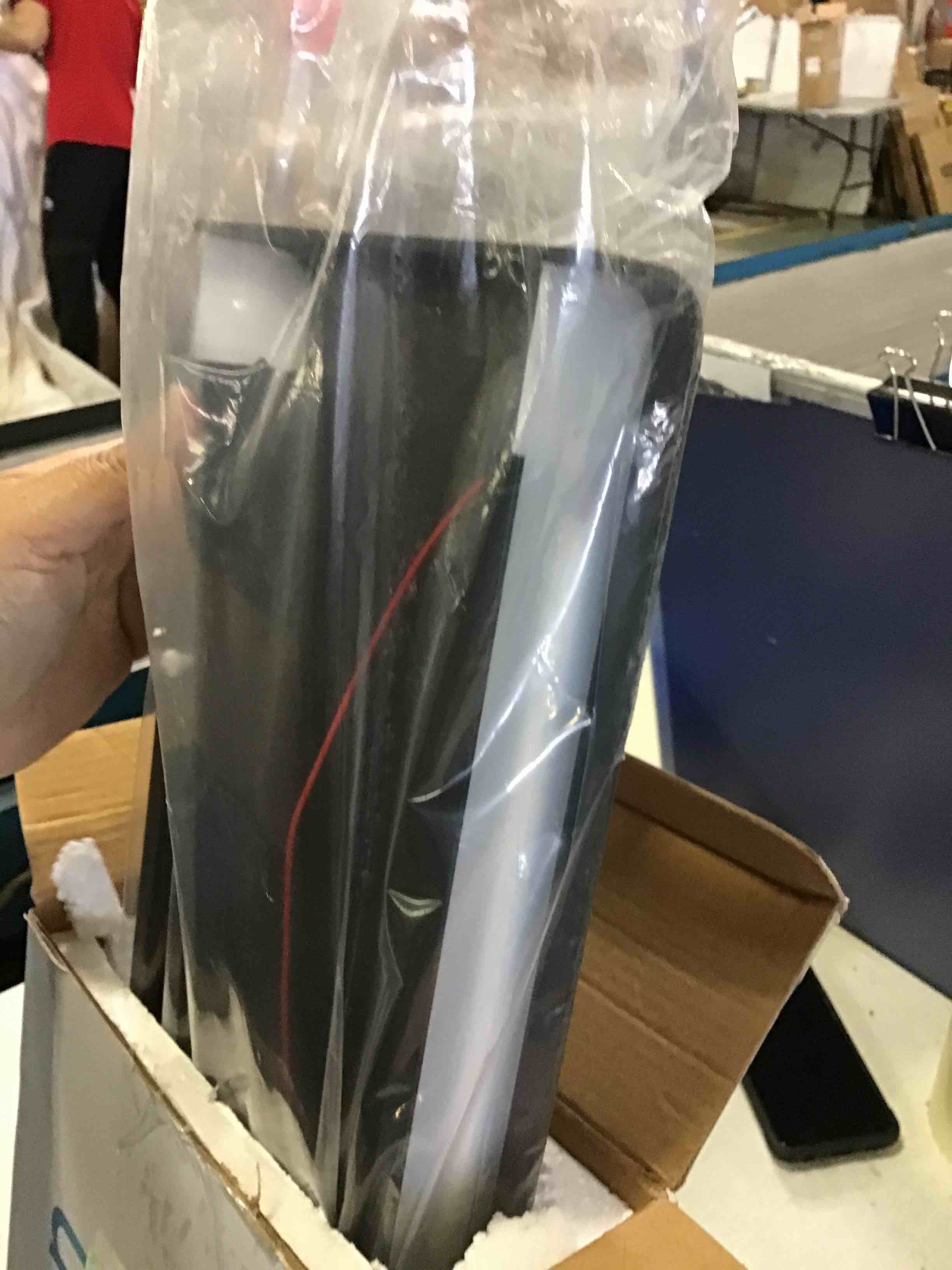 https://s3.amazonaws.com/lotting-images-prod/bidfta/RED5069572_1694633861630.jpeg