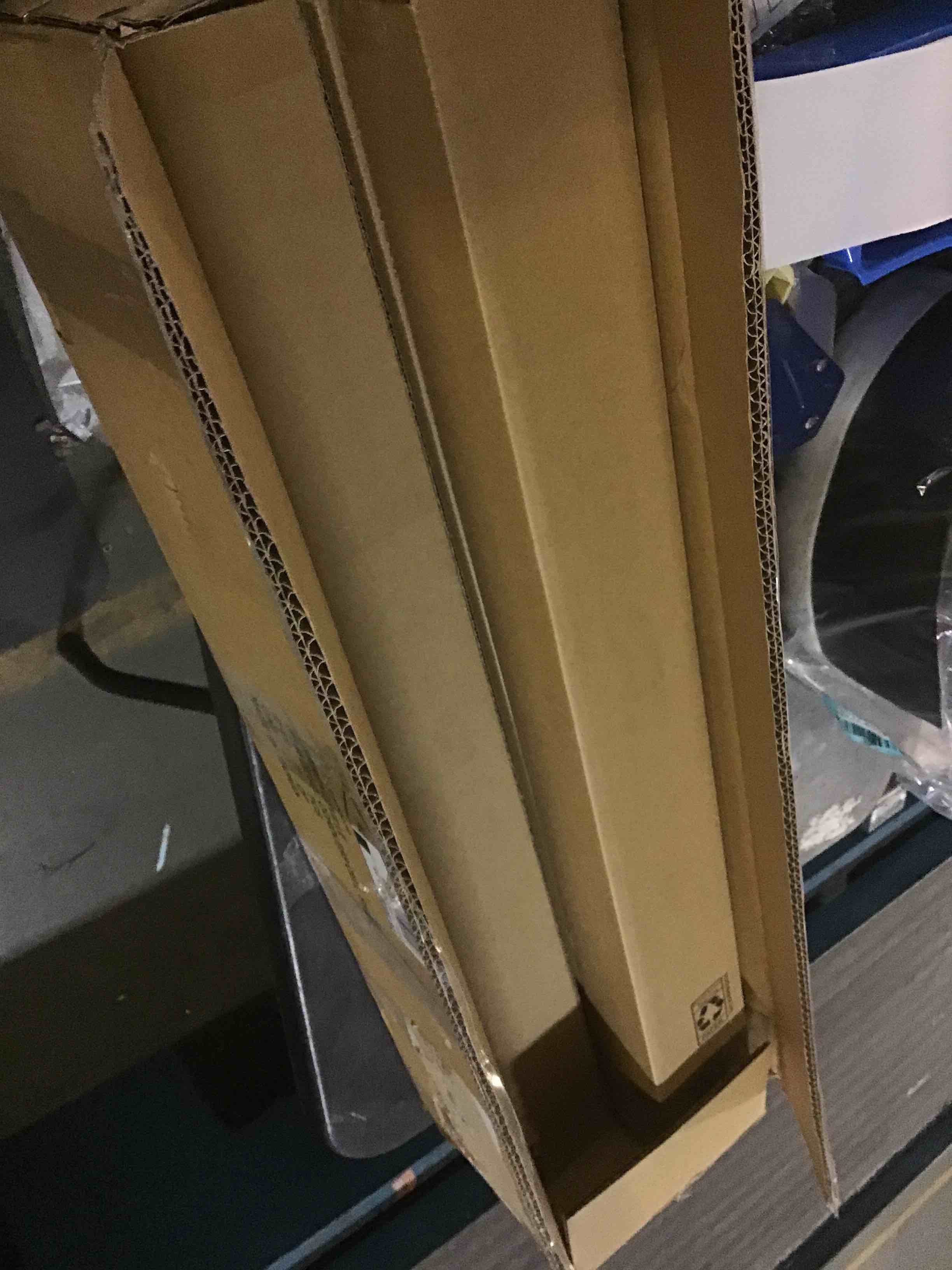 https://s3.amazonaws.com/lotting-images-prod/bidfta/RED5069619_1695038584502.jpeg