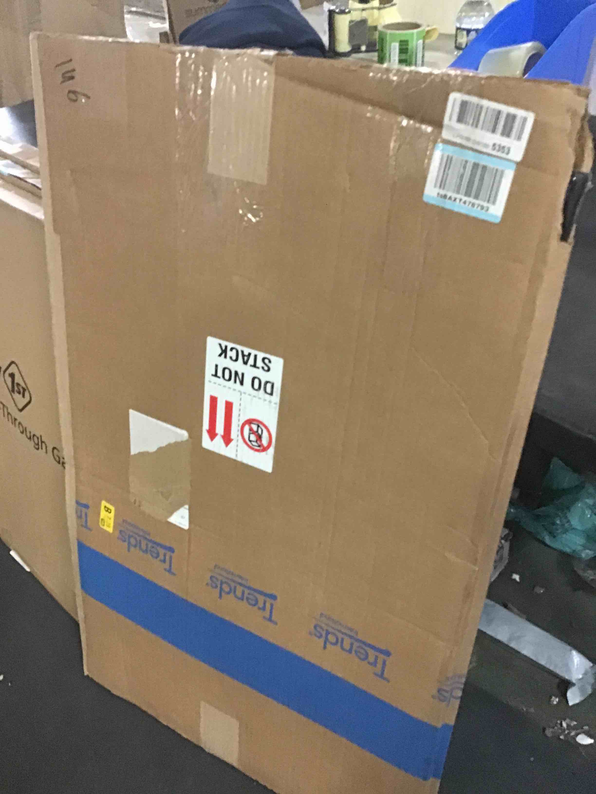 https://s3.amazonaws.com/lotting-images-prod/bidfta/RED5069778_1695067157389.jpeg