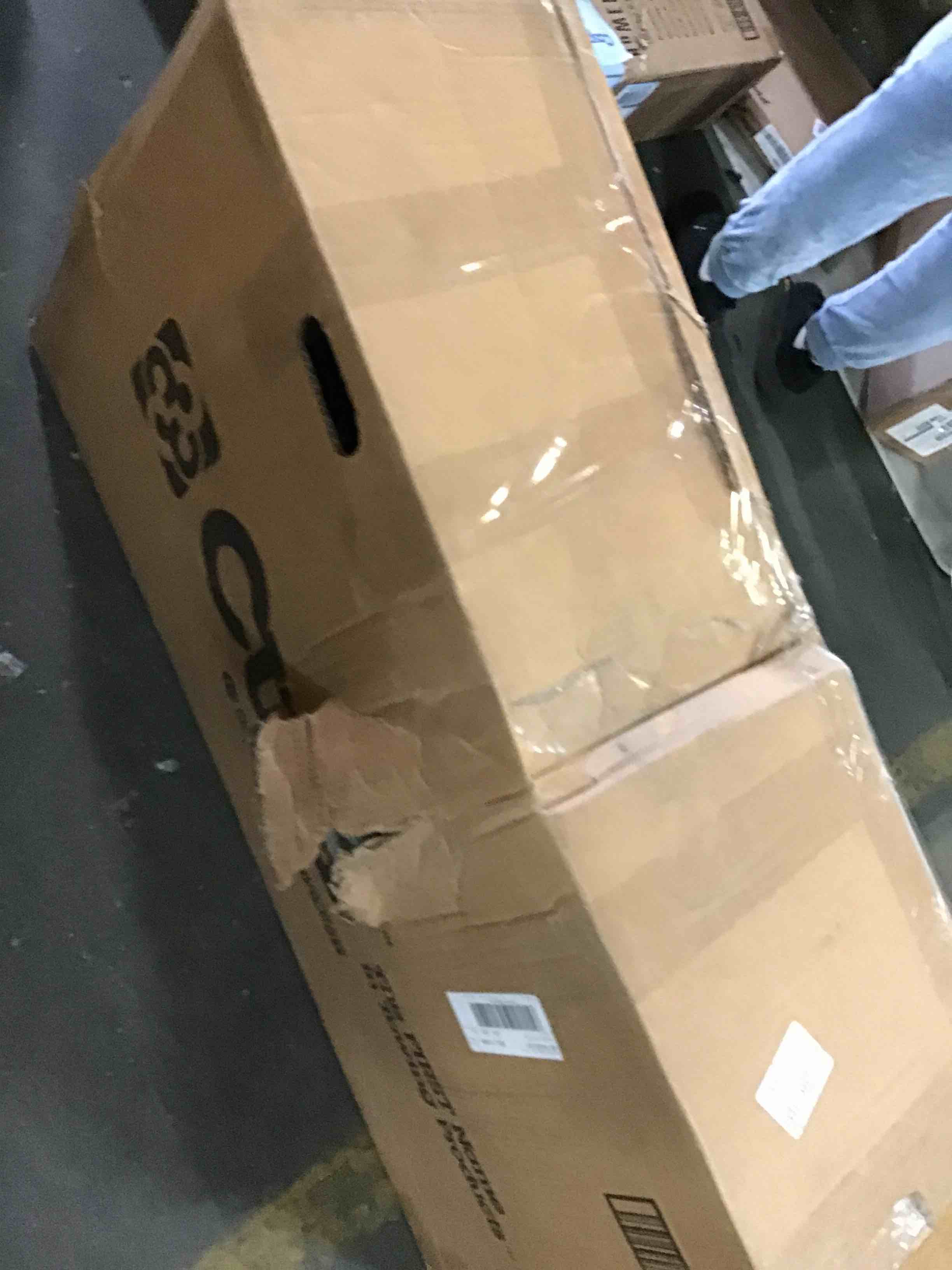 https://s3.amazonaws.com/lotting-images-prod/bidfta/RED5070156_1695230683332.jpeg