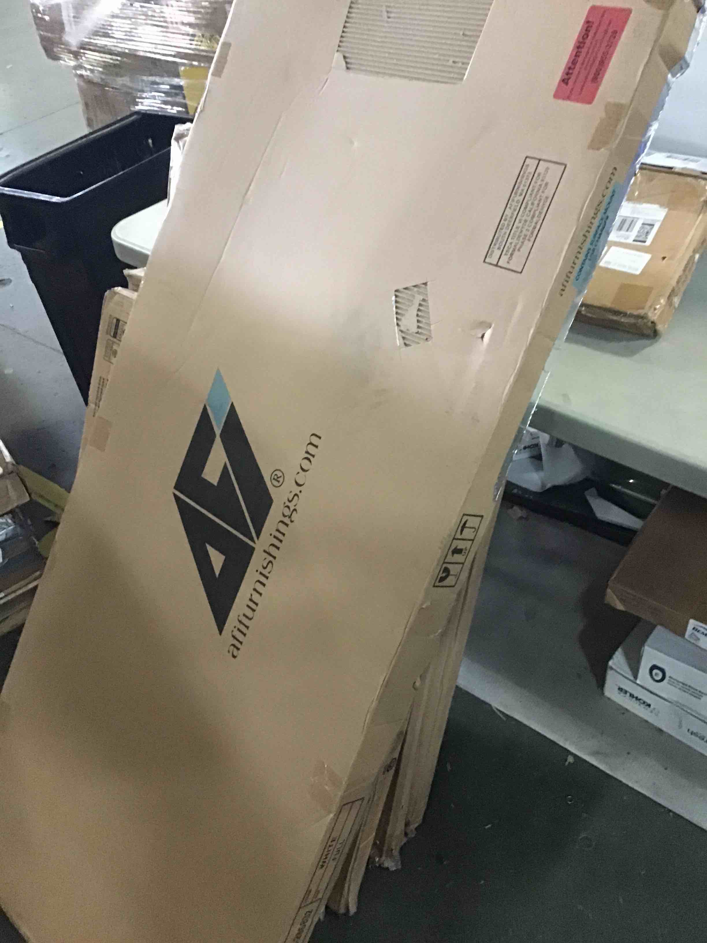 https://s3.amazonaws.com/lotting-images-prod/bidfta/RED5070434_1695326202273.jpeg