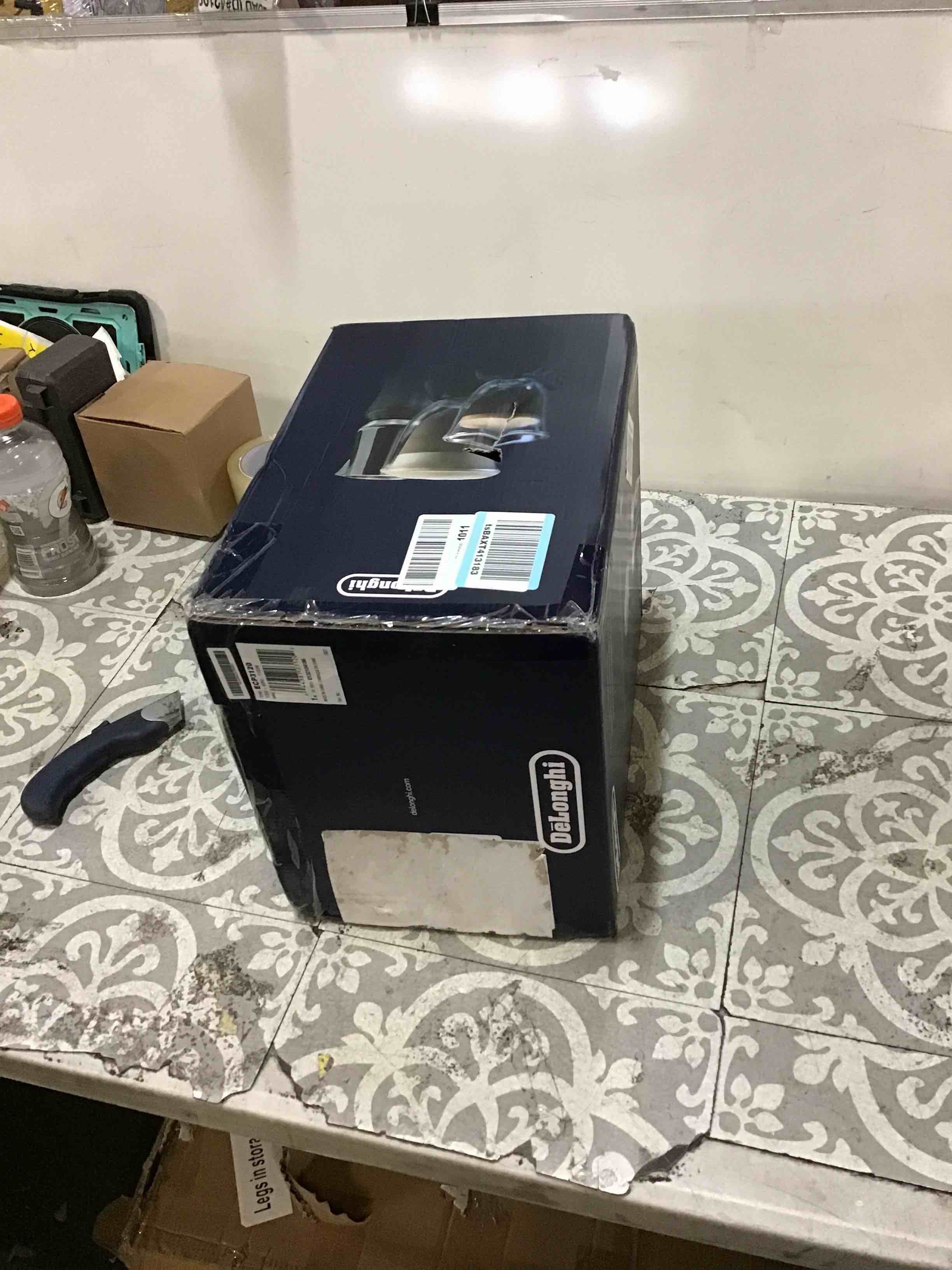 https://s3.amazonaws.com/lotting-images-prod/bidfta/RED5070464_1694455799383.jpeg