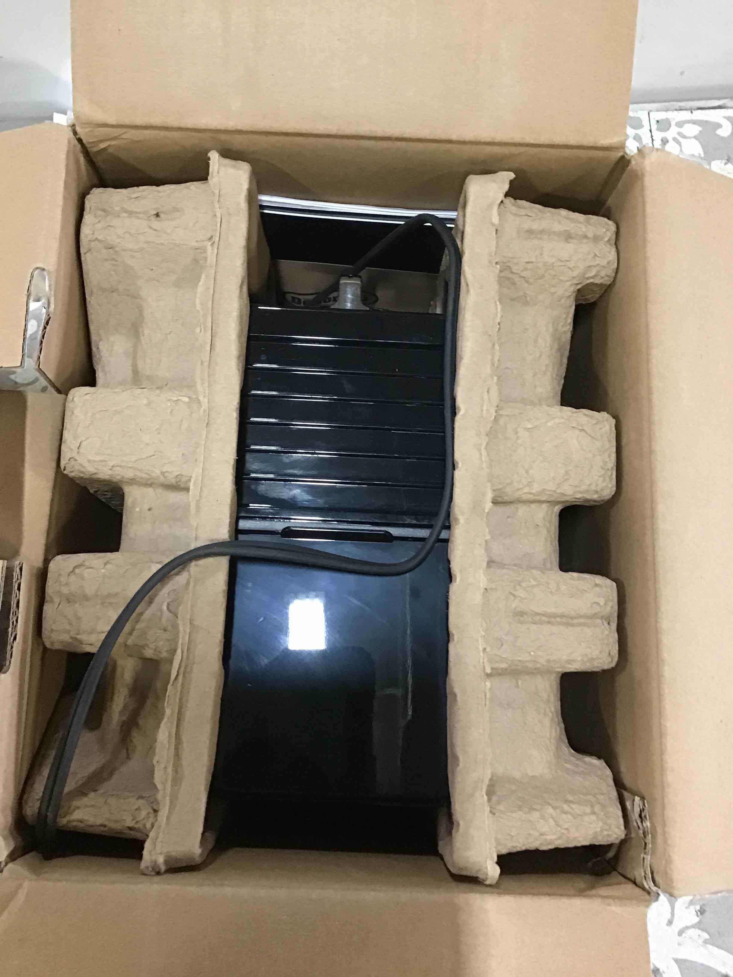 https://s3.amazonaws.com/lotting-images-prod/bidfta/RED5070464_1694455844307.jpeg