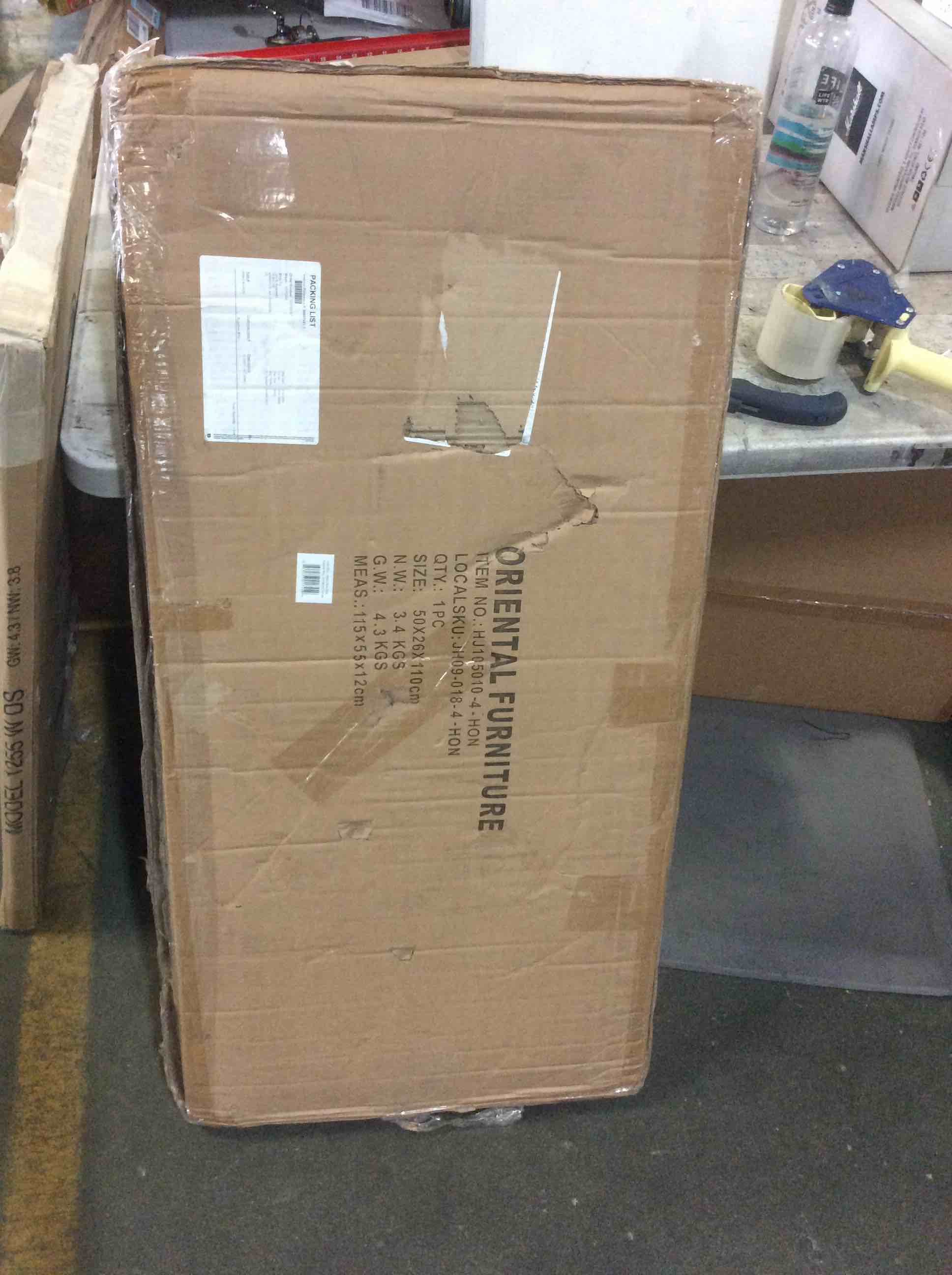 https://s3.amazonaws.com/lotting-images-prod/bidfta/RED5070615_1694549005514.jpeg