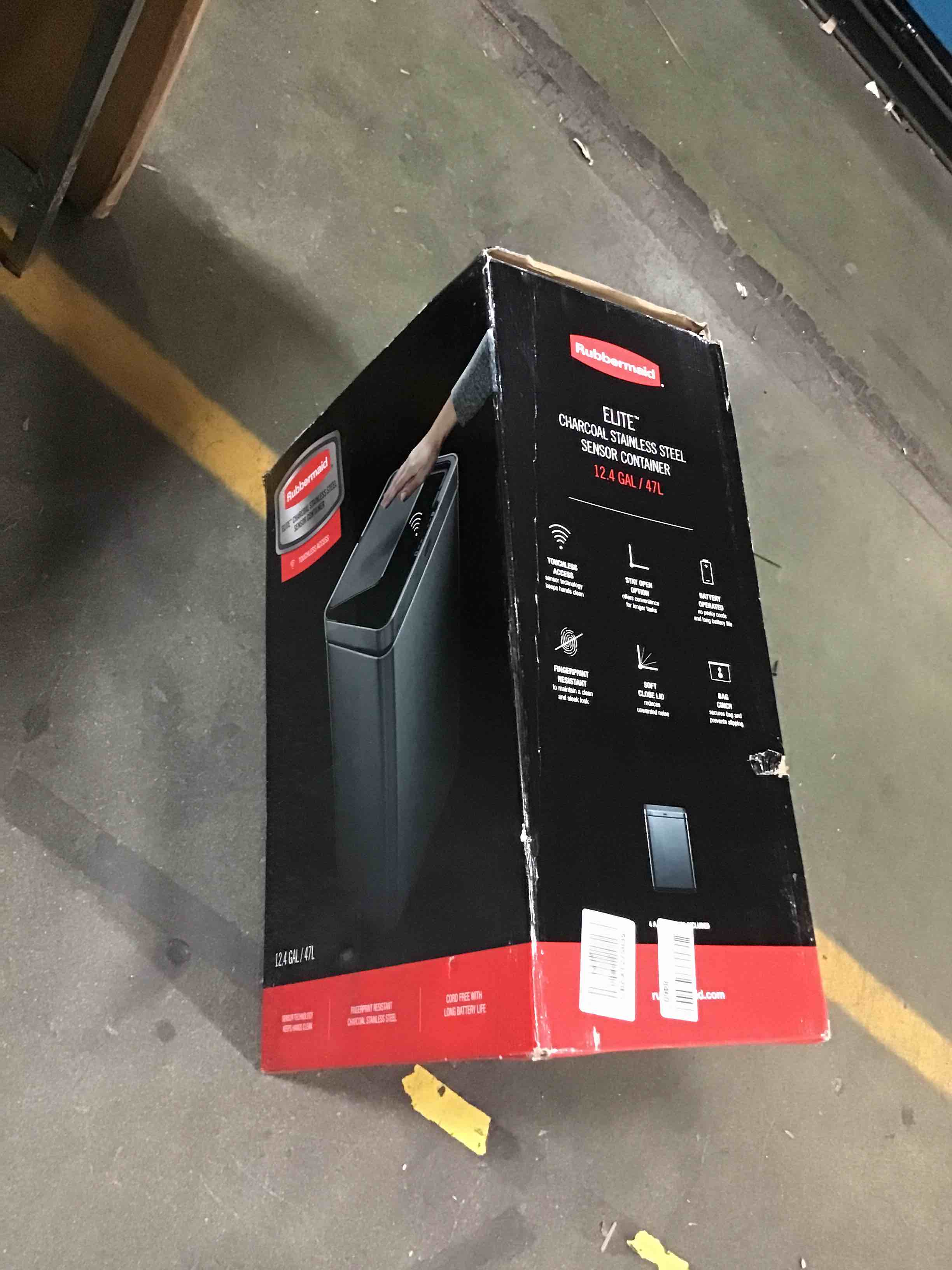 https://s3.amazonaws.com/lotting-images-prod/bidfta/RED5070727_1694620492963.jpeg