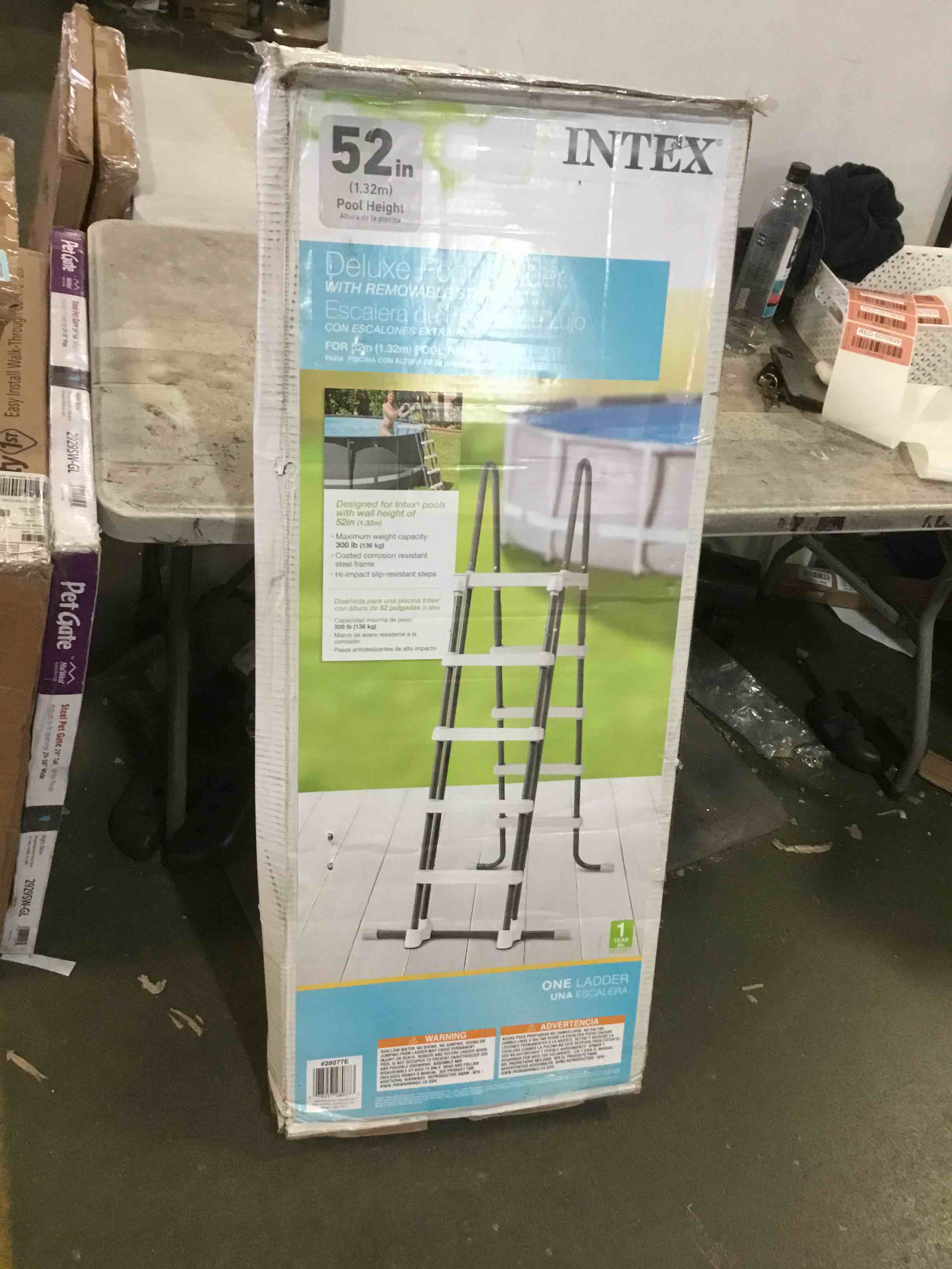 https://s3.amazonaws.com/lotting-images-prod/bidfta/RED5070929_1694801336261.jpeg