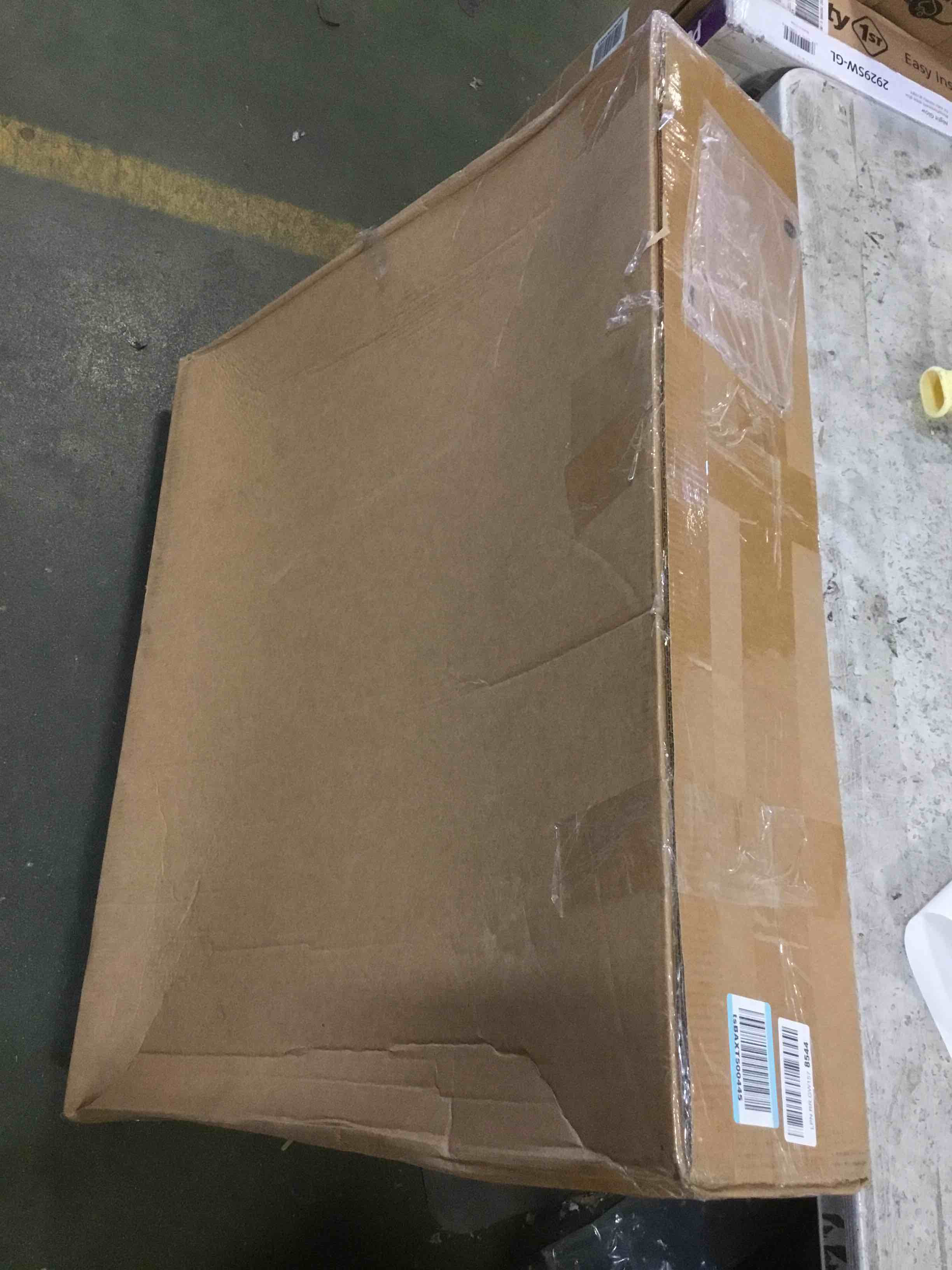 https://s3.amazonaws.com/lotting-images-prod/bidfta/RED5070932_1694801840560.jpeg
