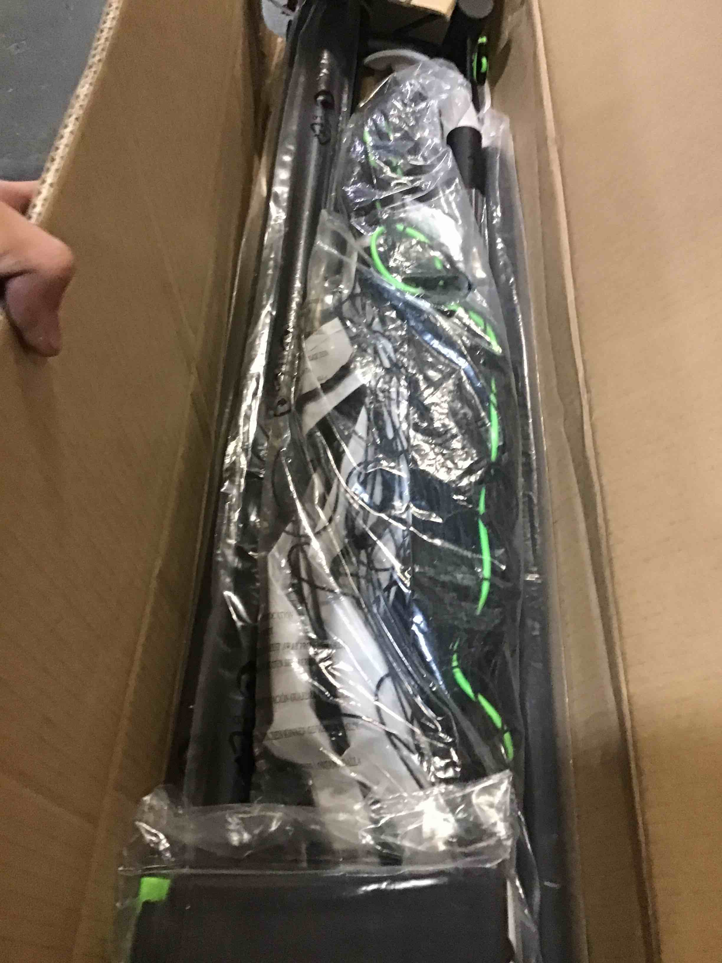 https://s3.amazonaws.com/lotting-images-prod/bidfta/RED5071037_1695050790445.jpeg