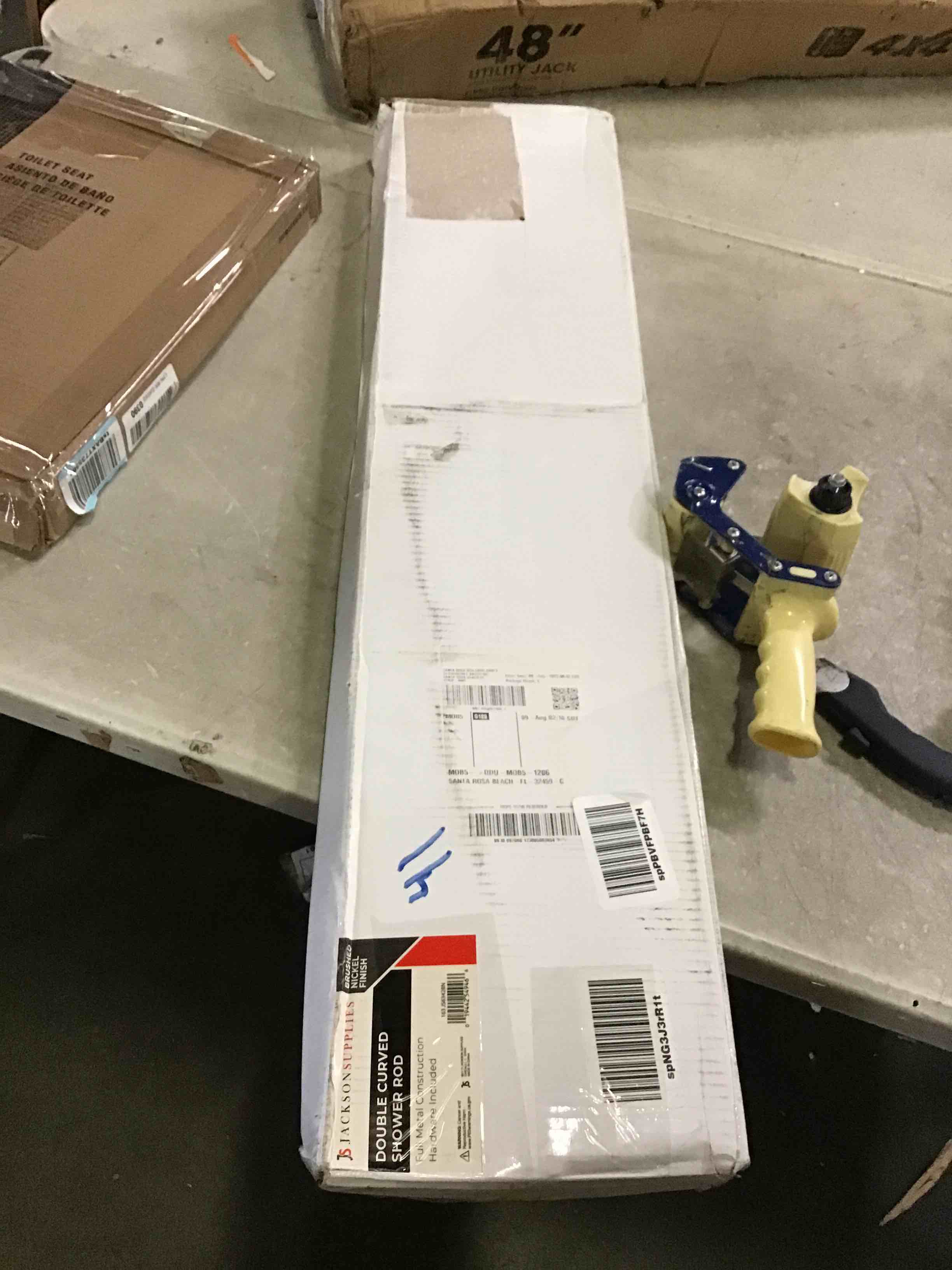 https://s3.amazonaws.com/lotting-images-prod/bidfta/RED5071307_1695215569652.jpeg