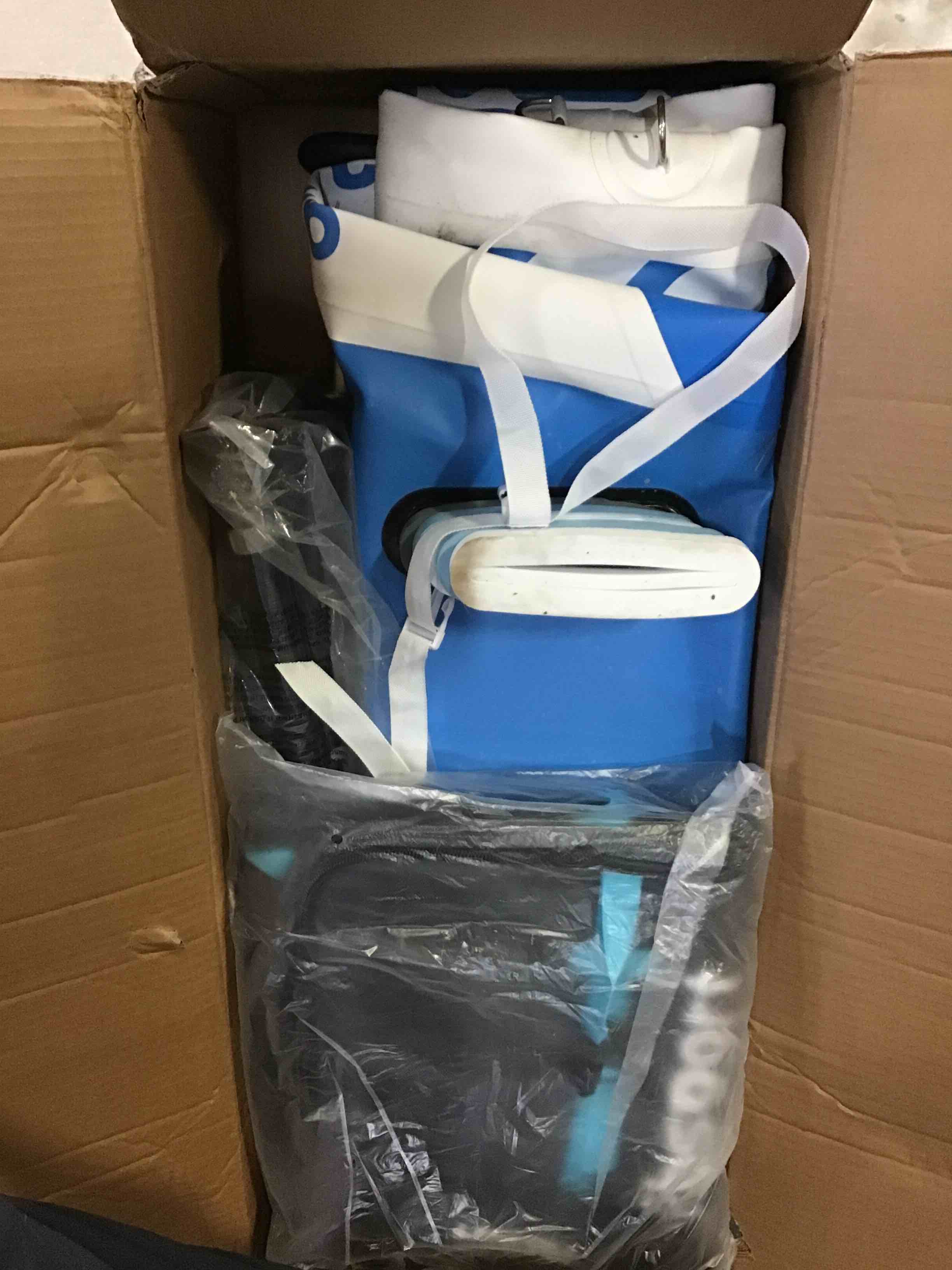 https://s3.amazonaws.com/lotting-images-prod/bidfta/RED5071330_1695219738409.jpeg