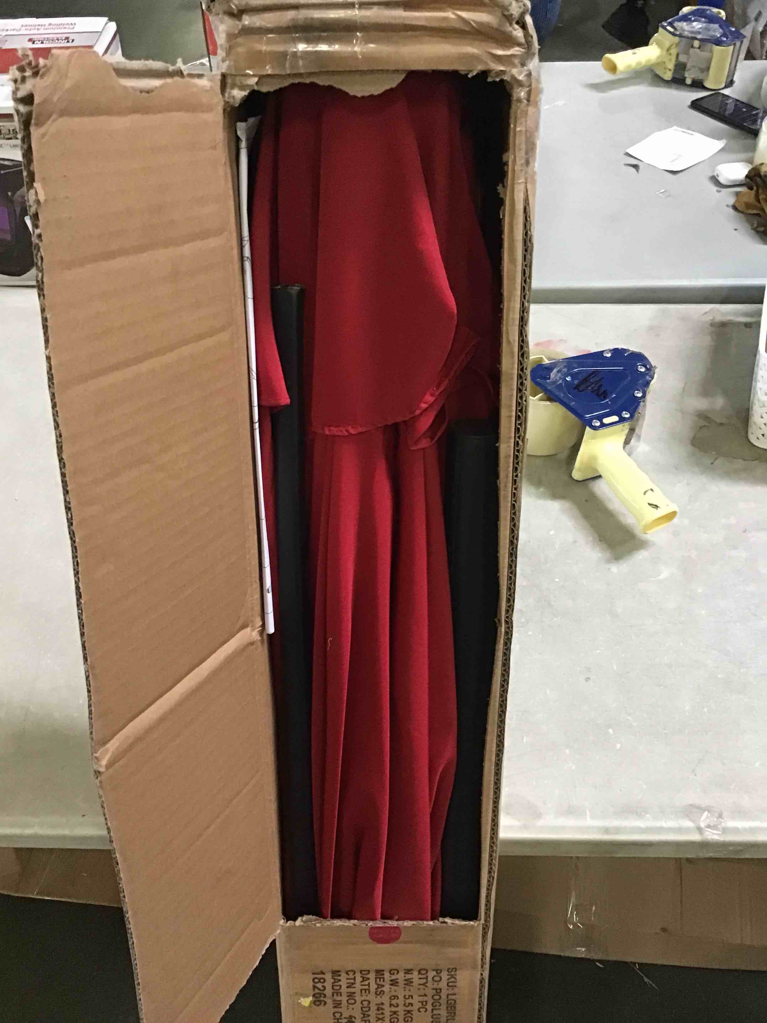 https://s3.amazonaws.com/lotting-images-prod/bidfta/RED5071493_1695389501229.jpeg