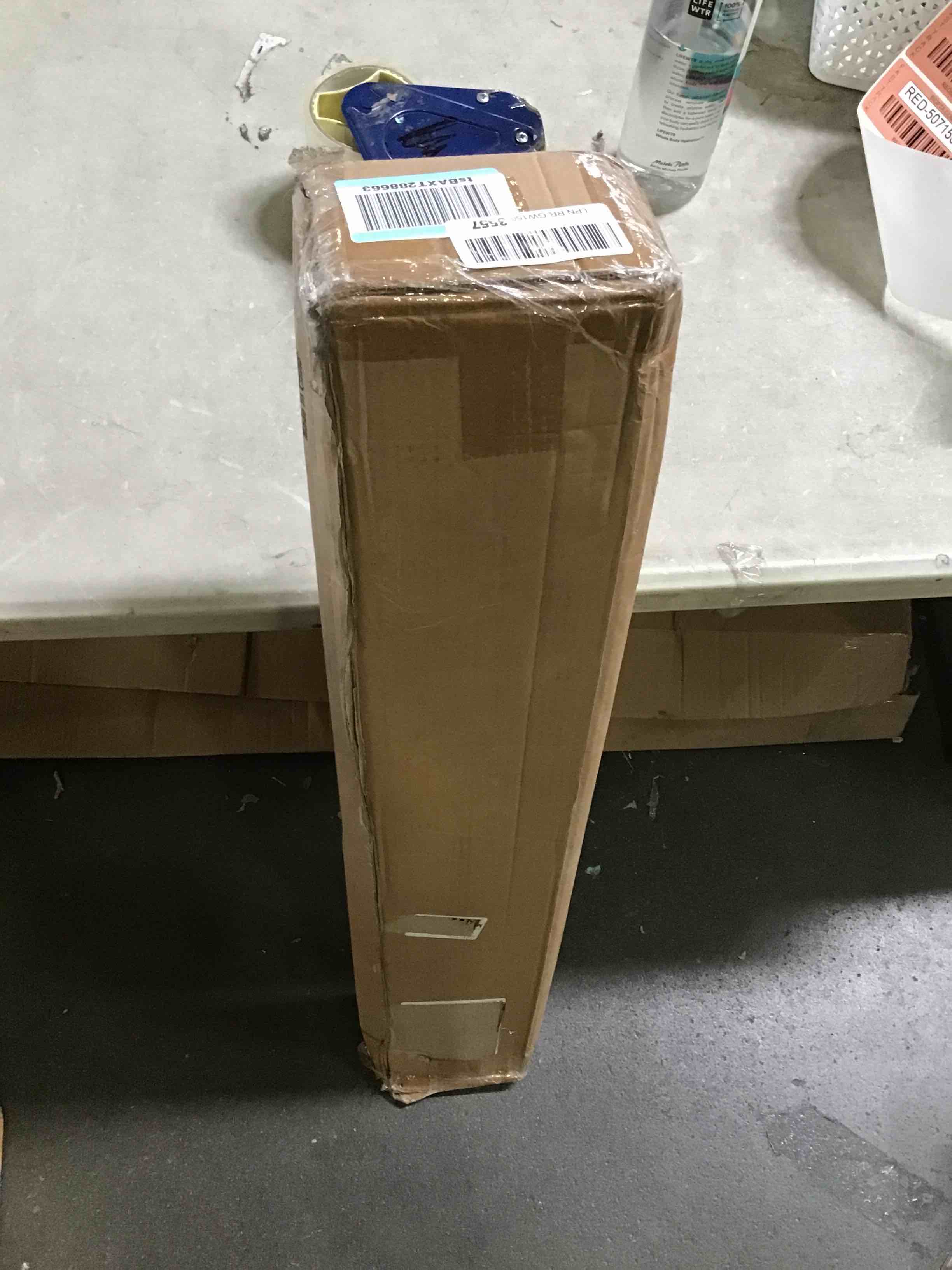 https://s3.amazonaws.com/lotting-images-prod/bidfta/RED5071509_1695394070000.jpeg