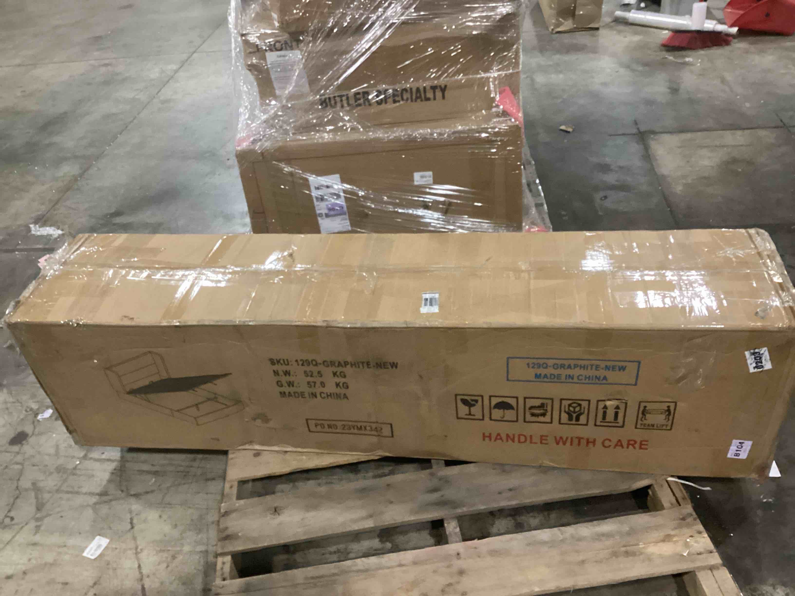 https://s3.amazonaws.com/lotting-images-prod/bidfta/RED5072615_1713289522784.jpeg