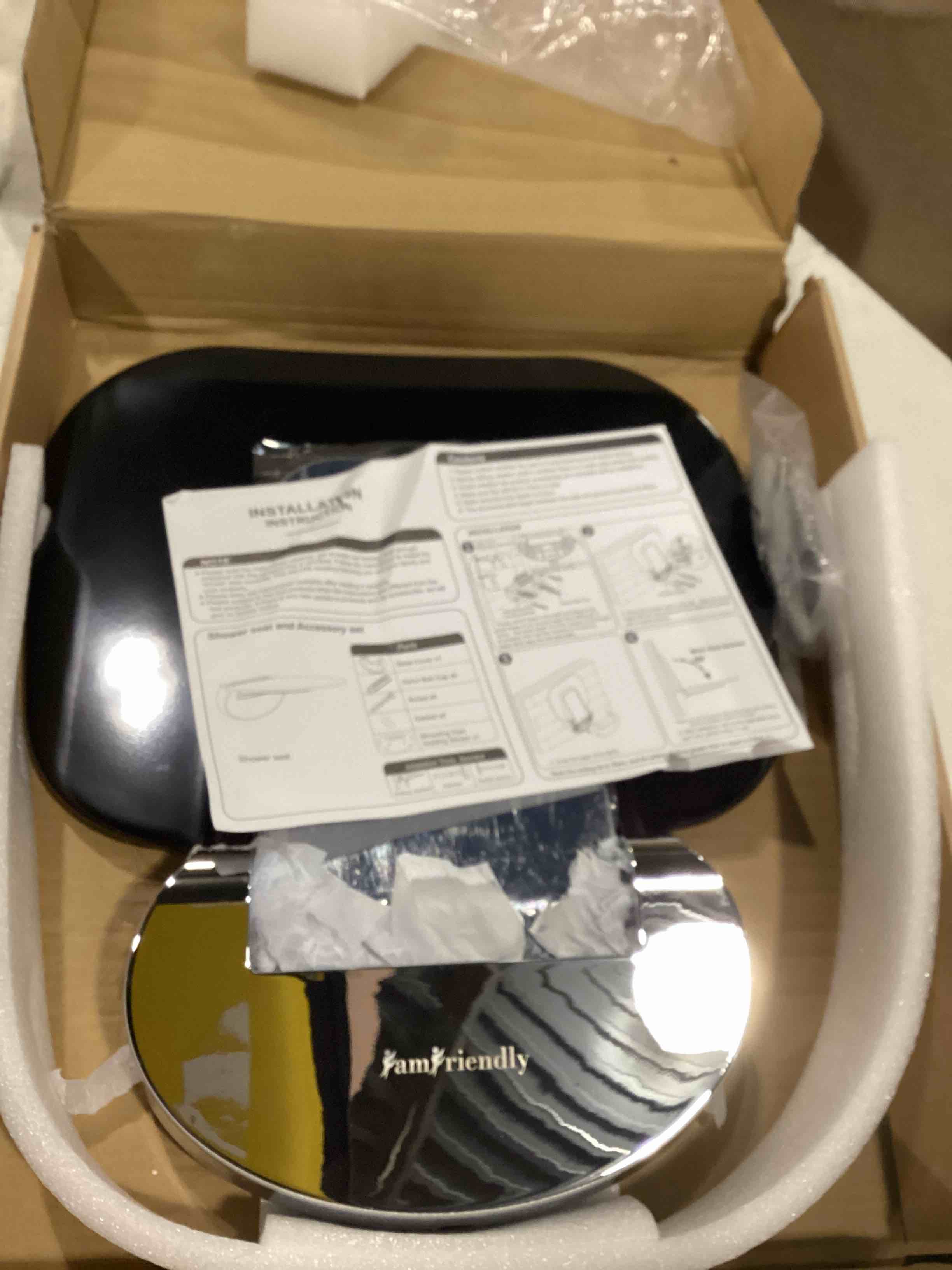 https://s3.amazonaws.com/lotting-images-prod/bidfta/RED5073113_1713796870593.jpeg