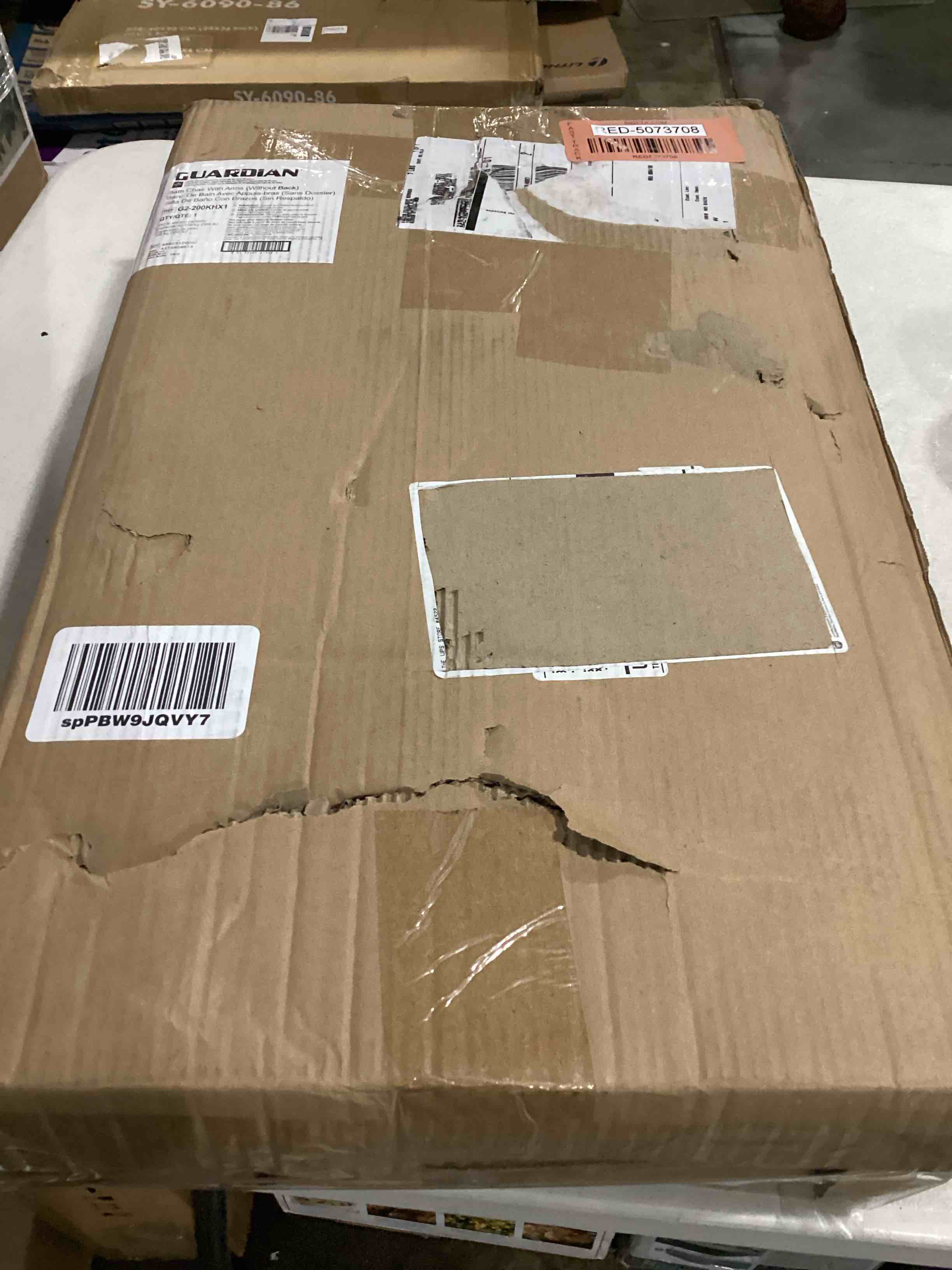 https://s3.amazonaws.com/lotting-images-prod/bidfta/RED5073708_1709927488847.jpeg