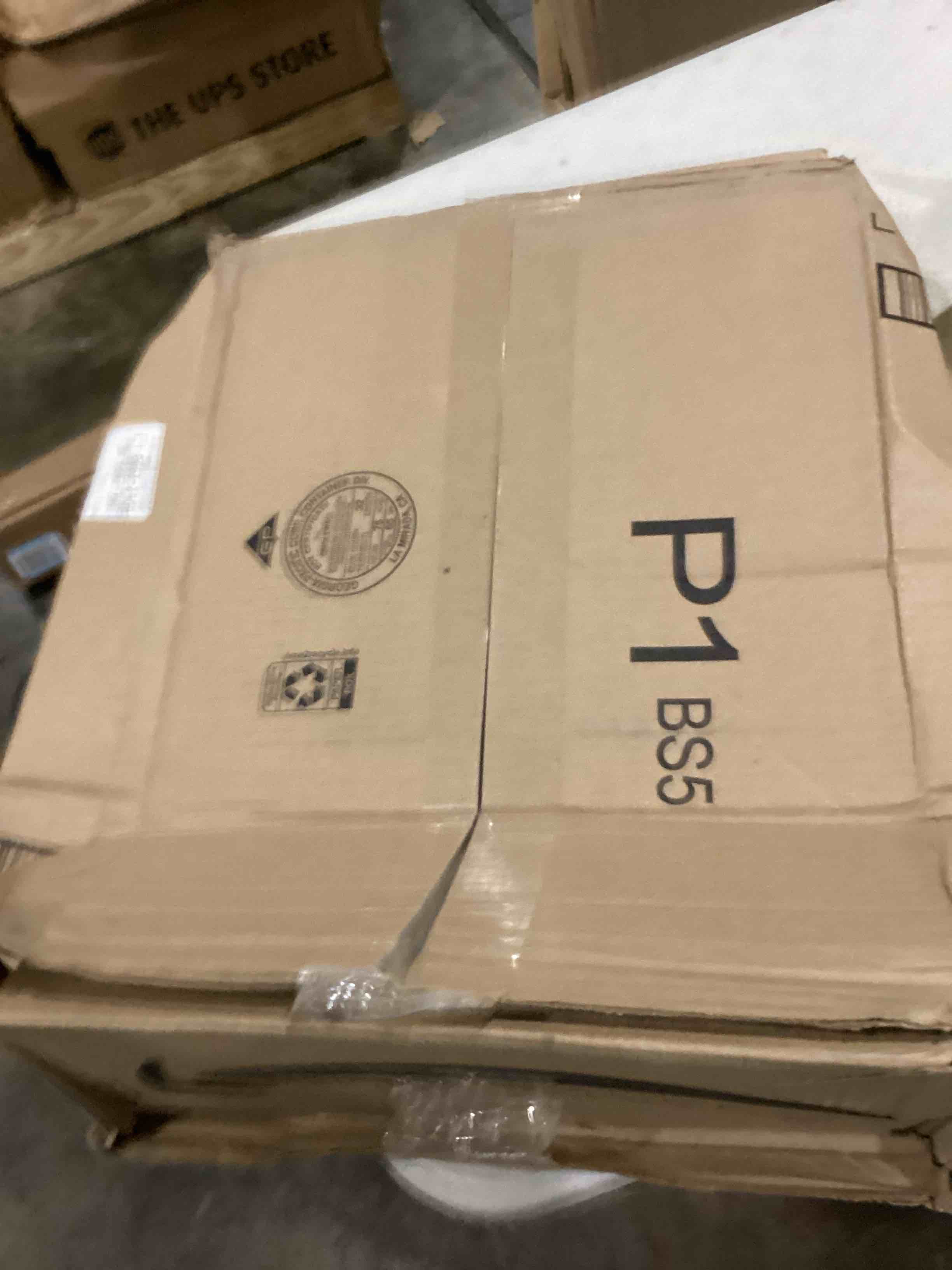 https://s3.amazonaws.com/lotting-images-prod/bidfta/RED5074179_1710599410265.jpeg